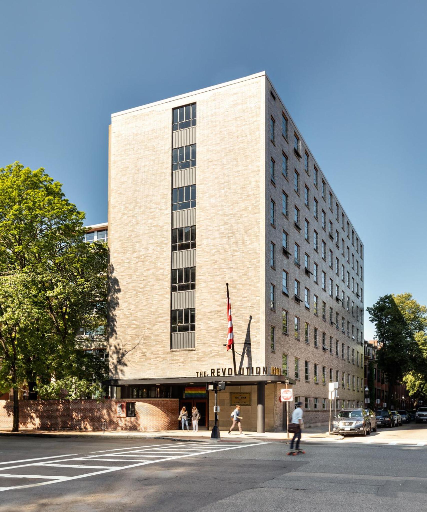 Hotel The Revolution Hotel - Image 1