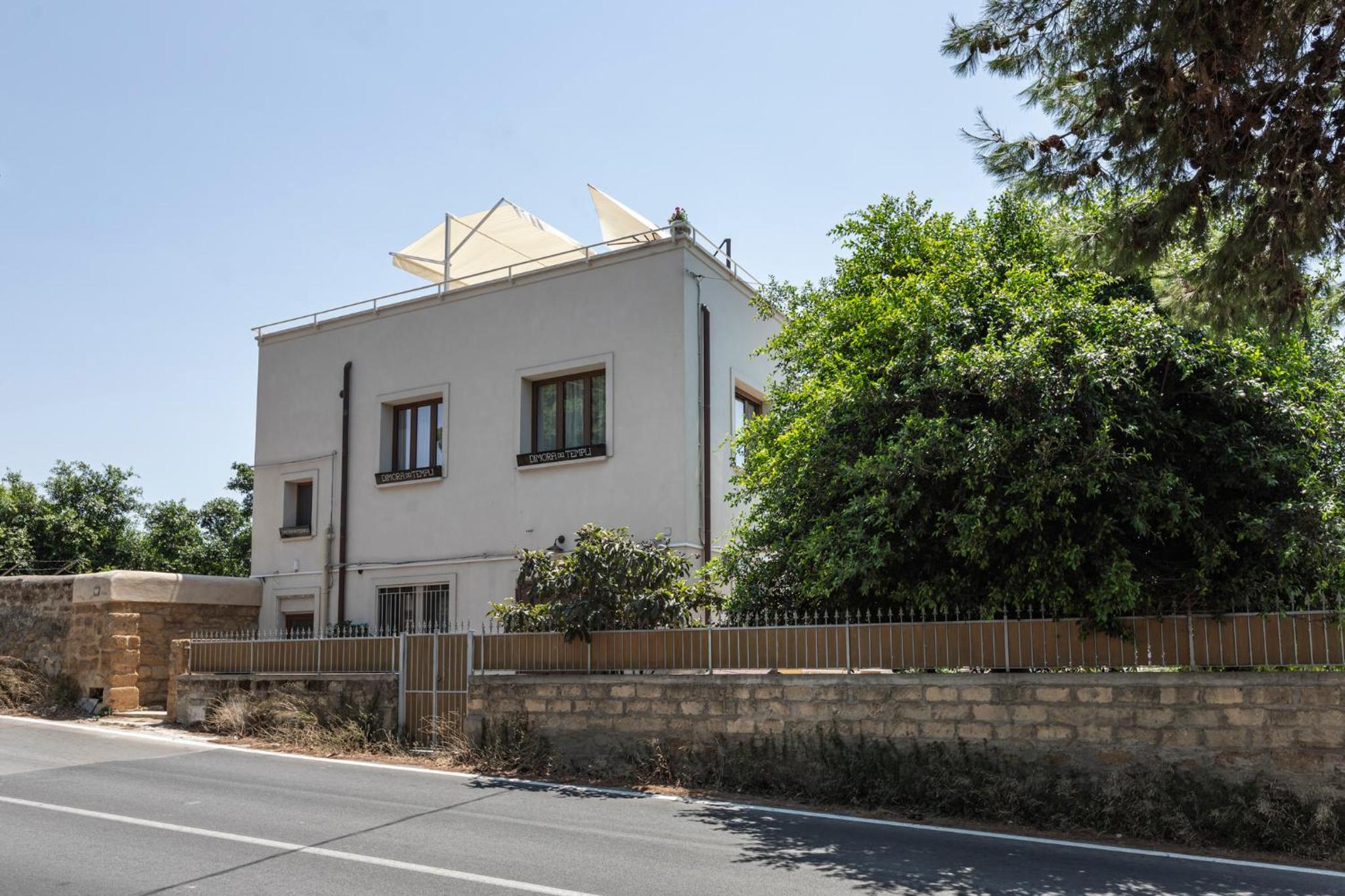 Hotel B&B Dimora dei Templi - Image 1