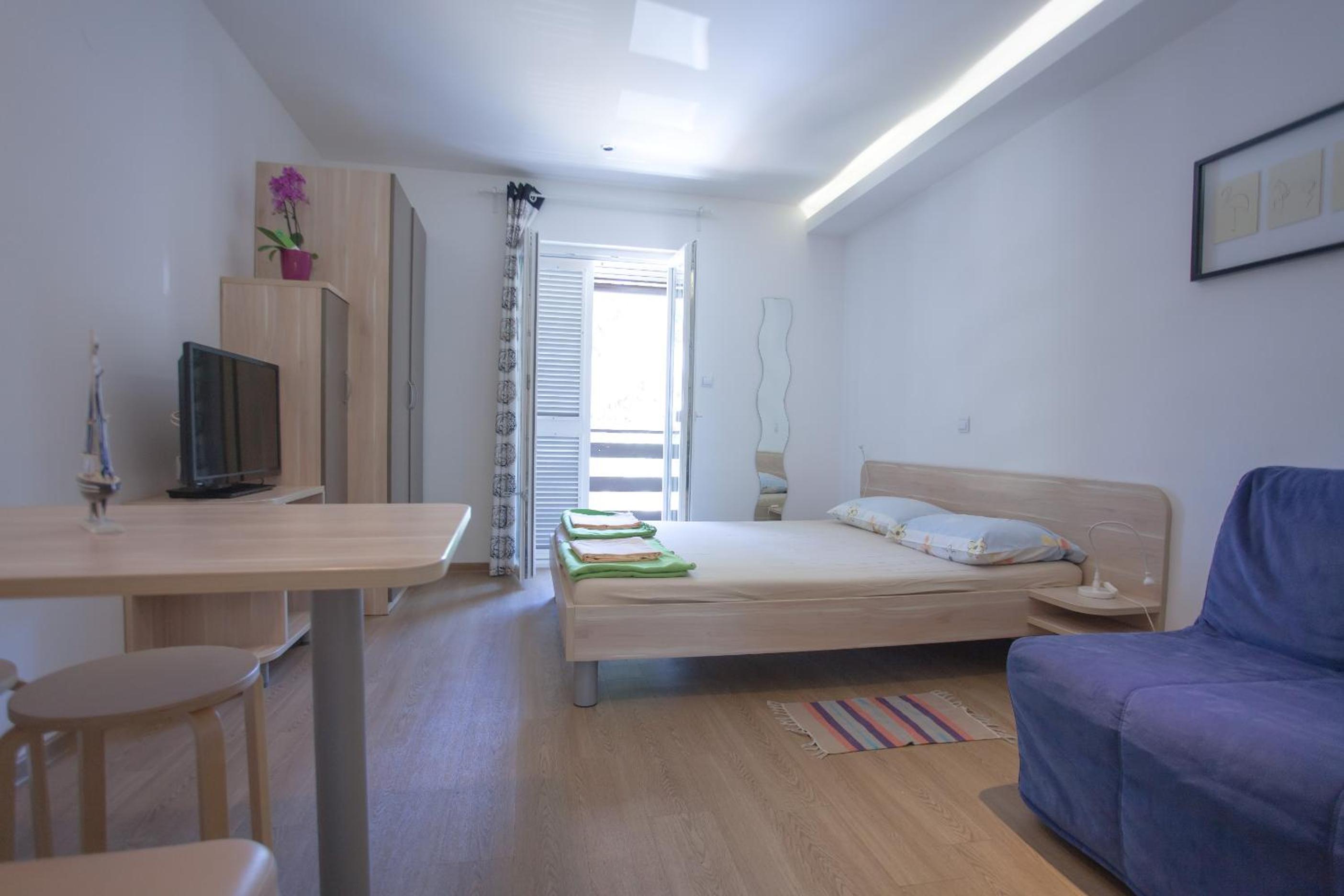 Studio apartment - seaview photo 3