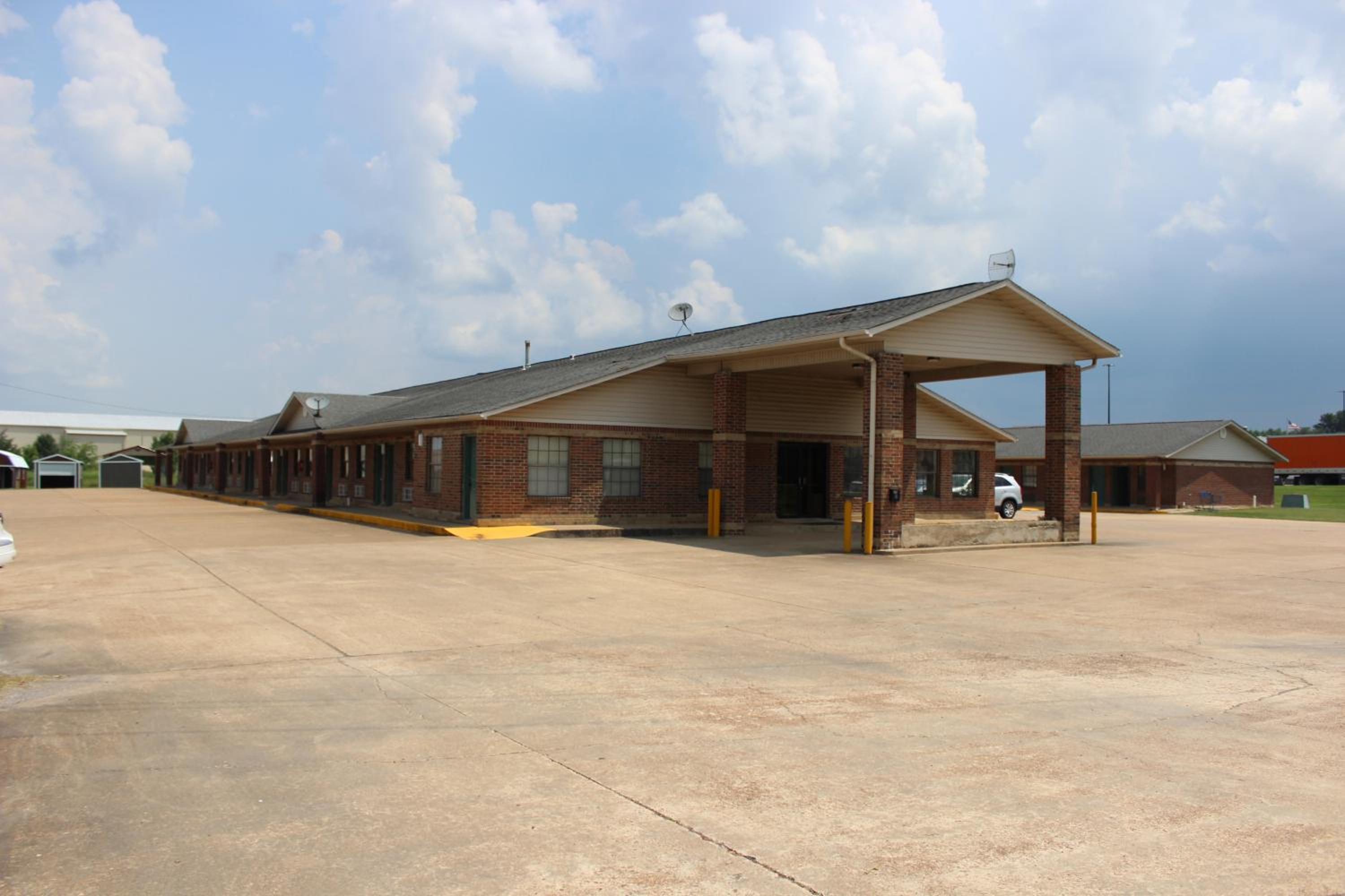 Nationwide 9 Inn view 2