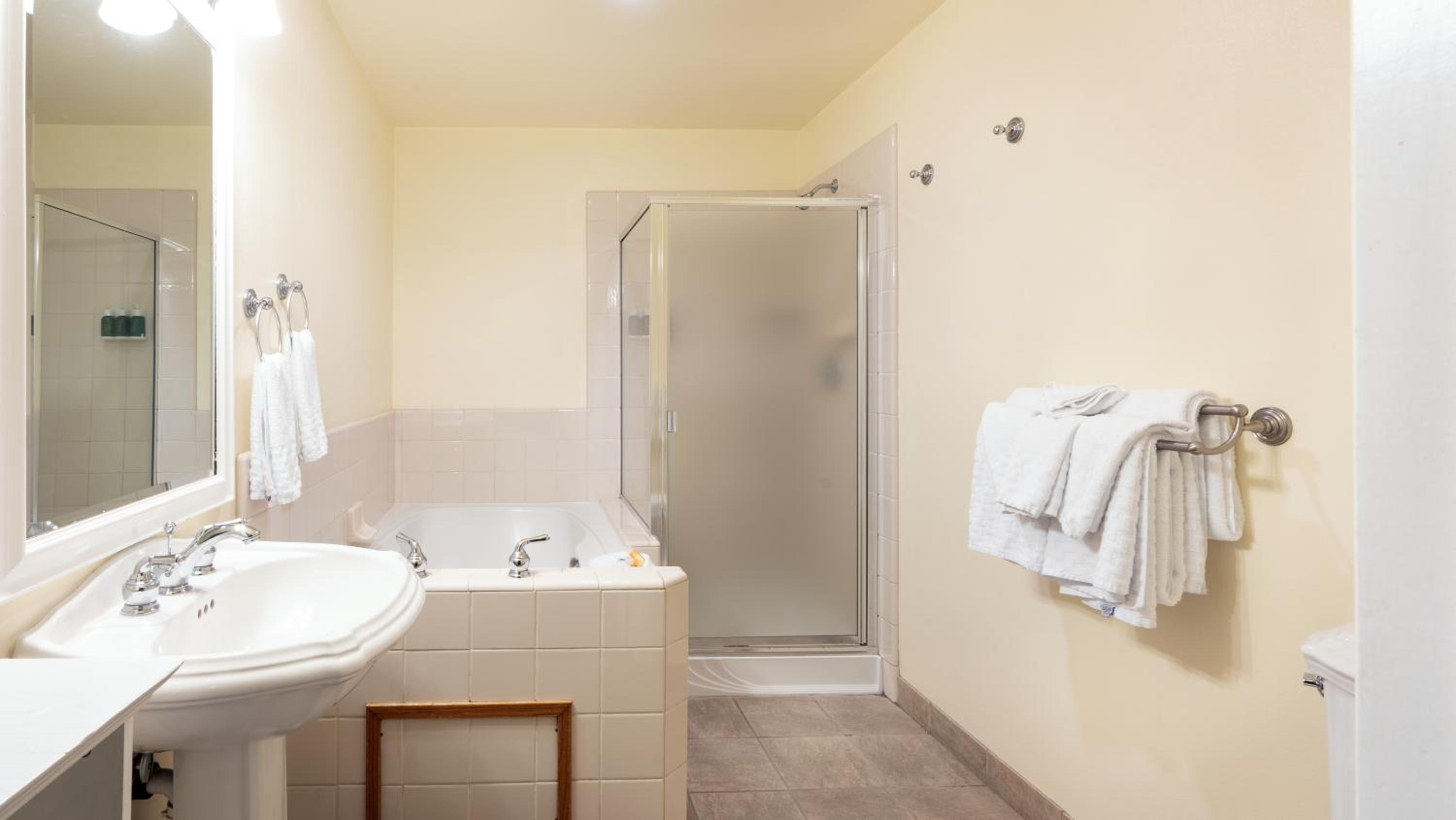 Napa Valley / Sonoma Vacations - The Inn on Pine - Property Image 3