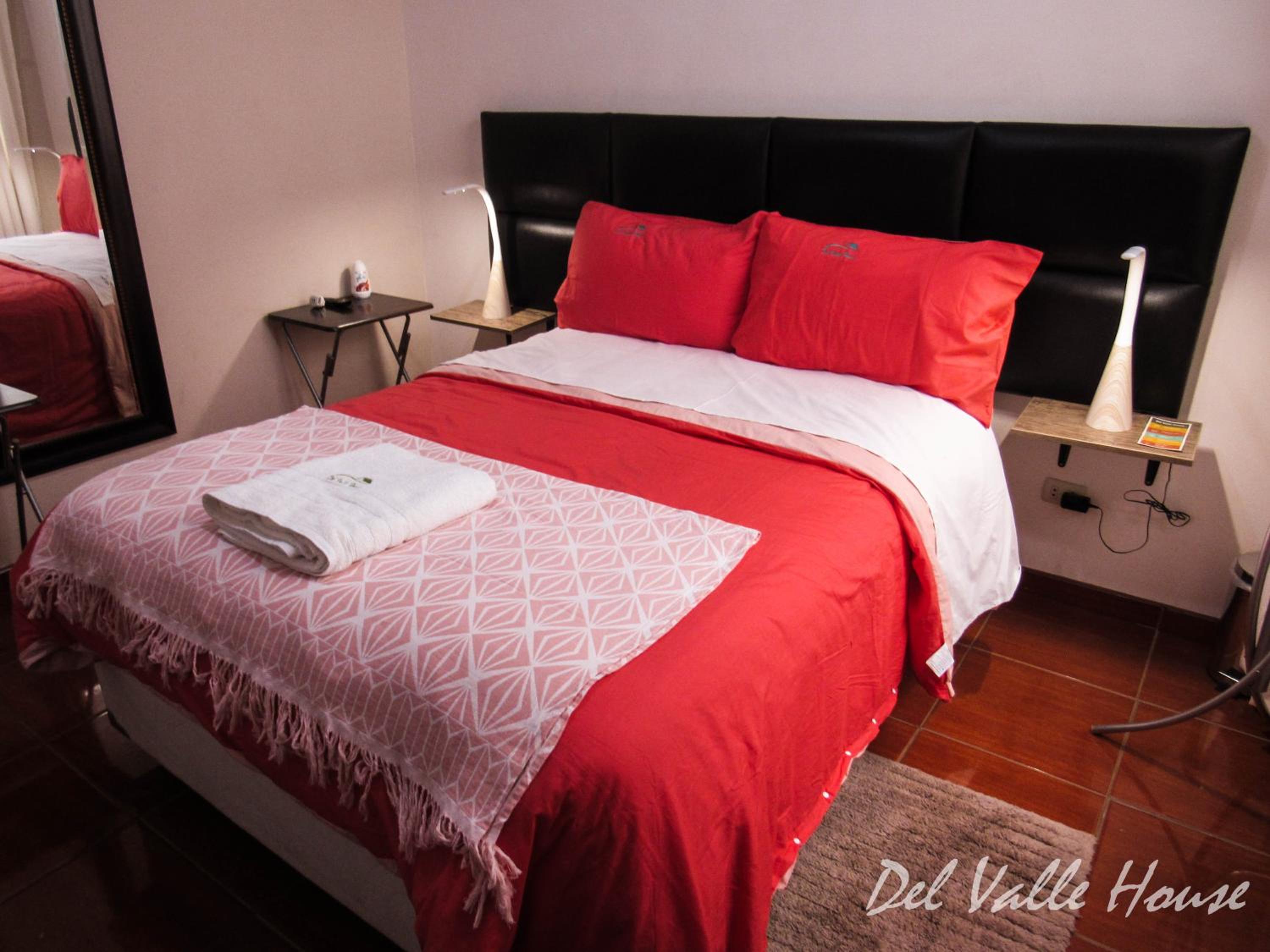 Del Valle House
