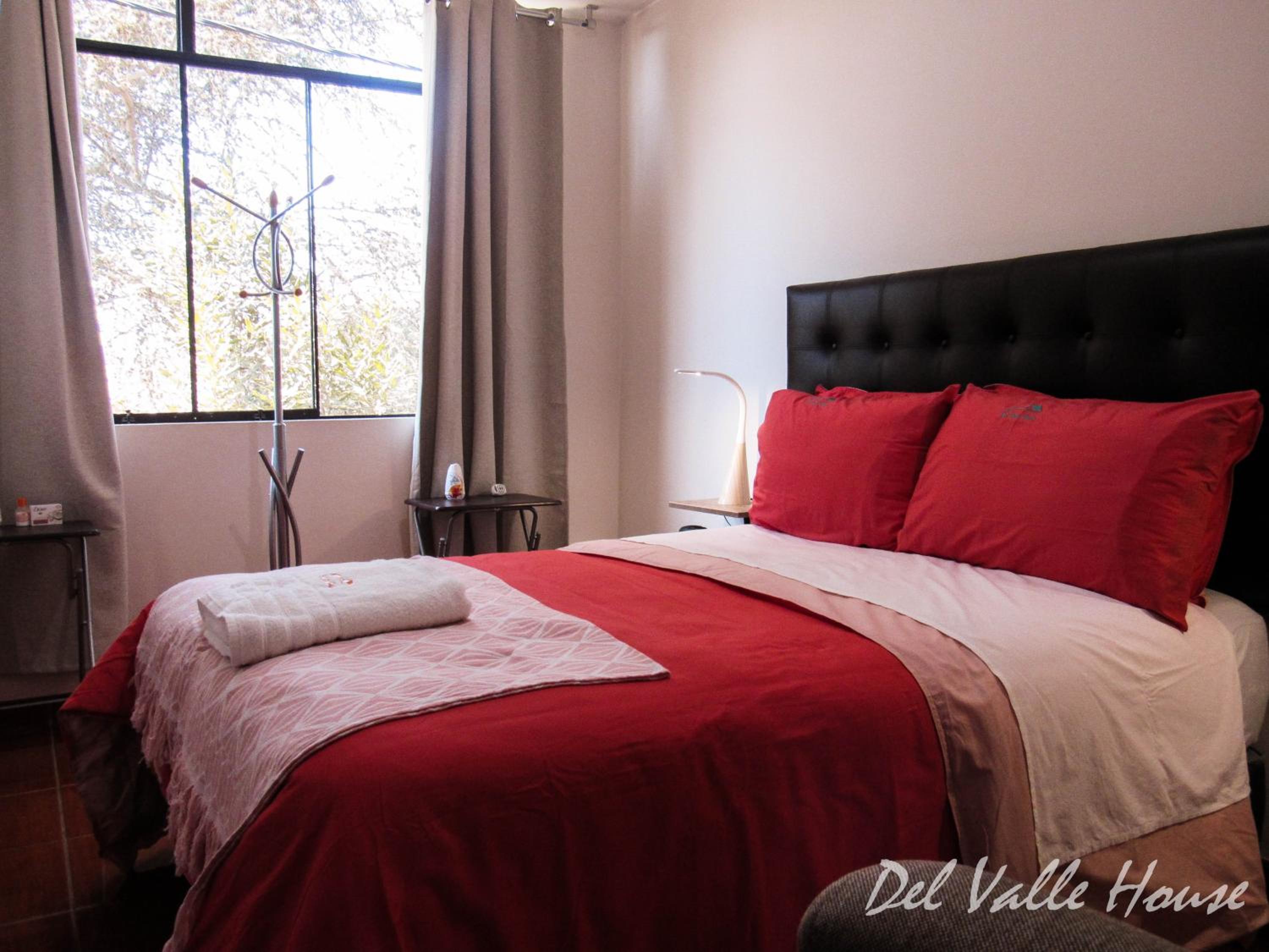 Del Valle House