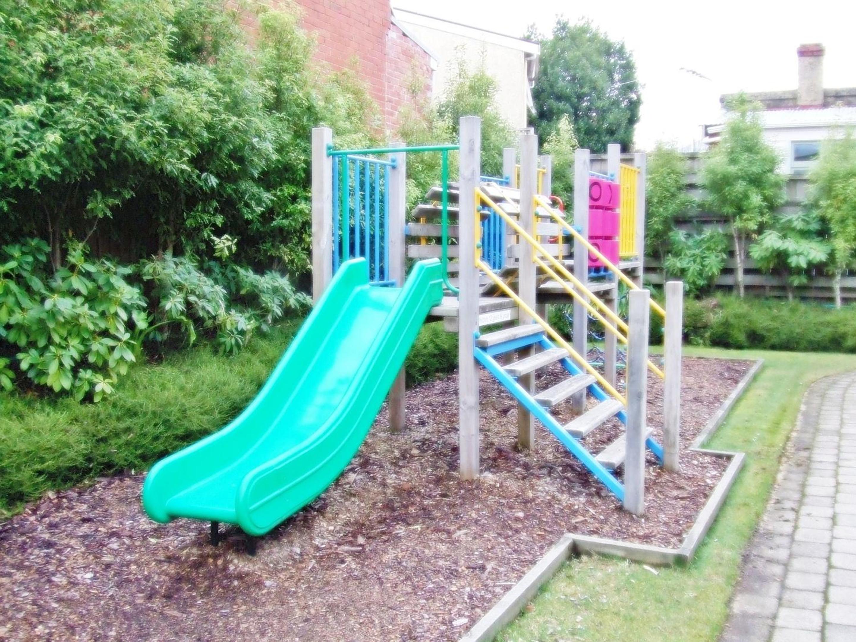 Photo 6
