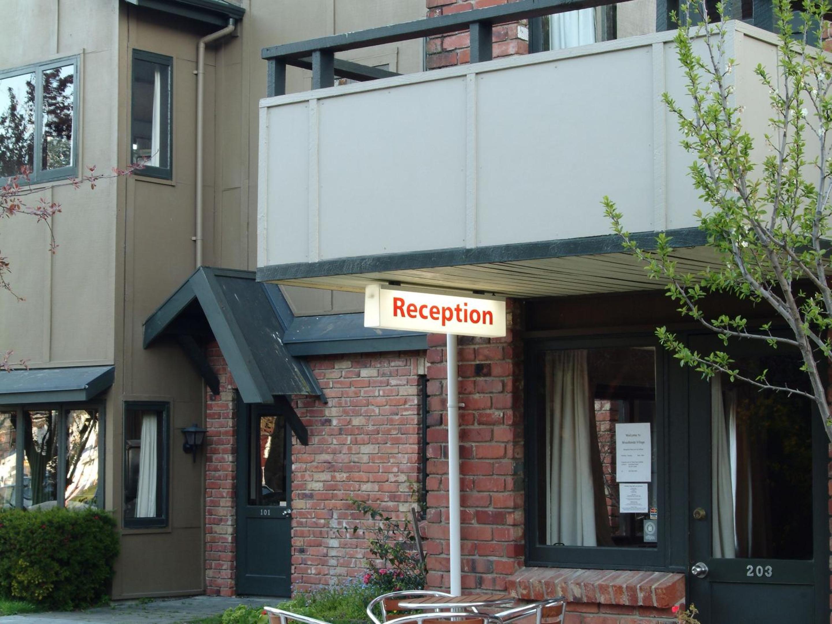 Woodlands Motels And Apartments view 2