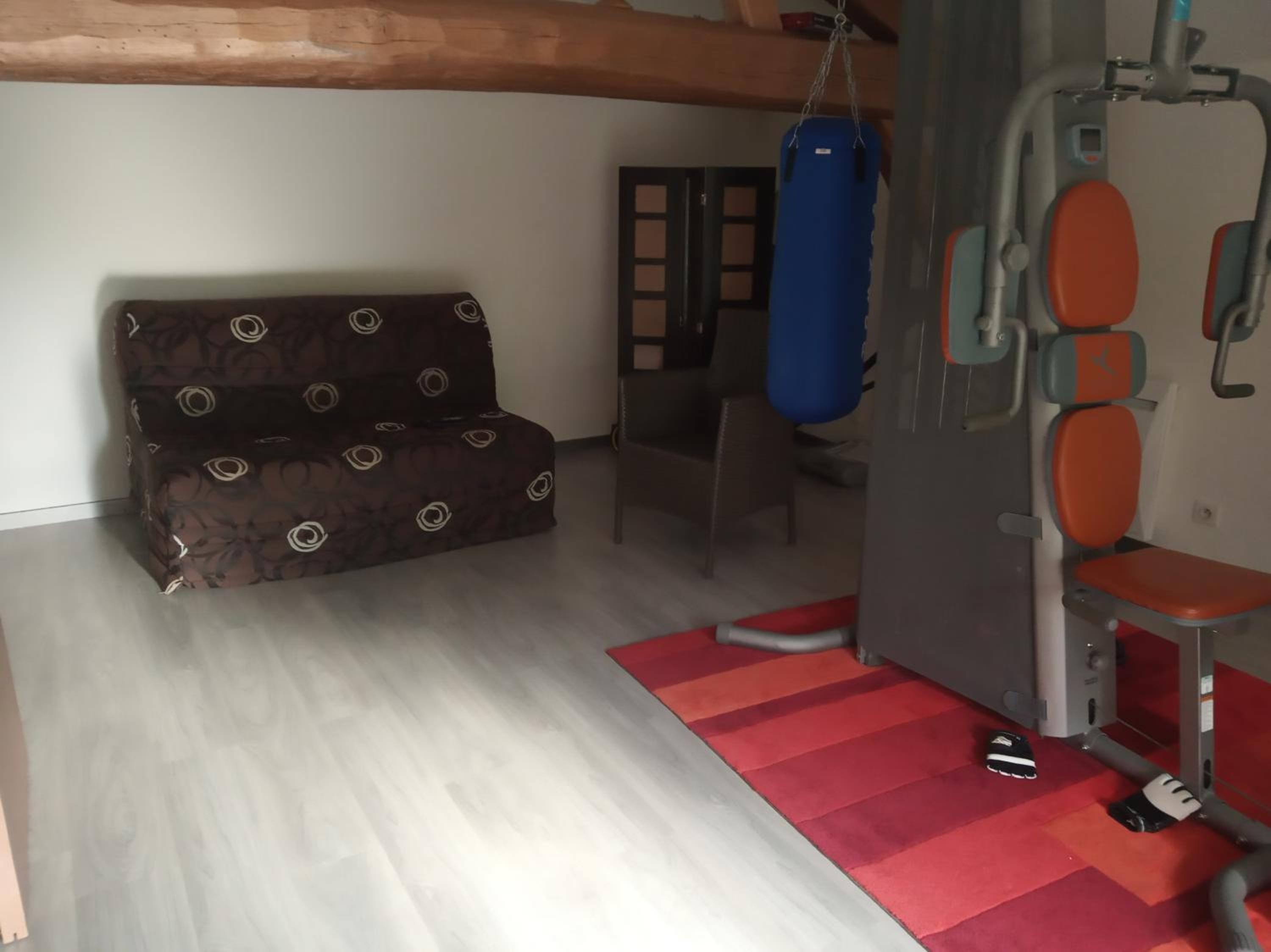 Photo 9