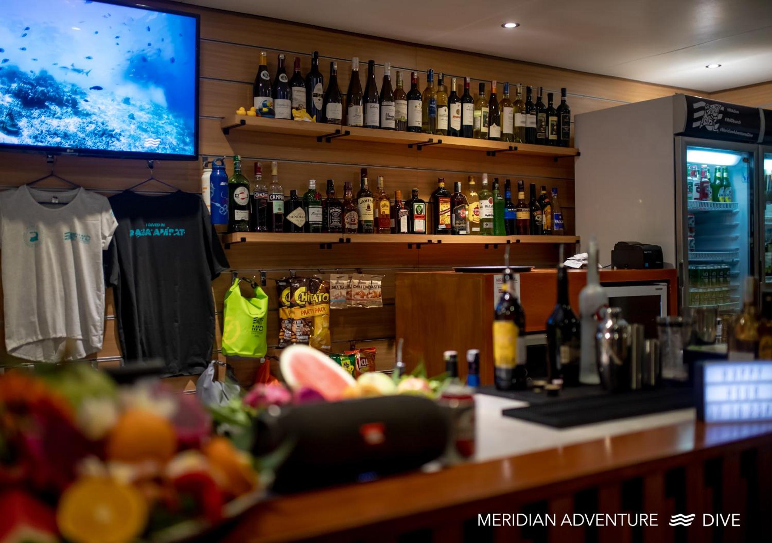 Meridian Adventure Marina Club & Resort