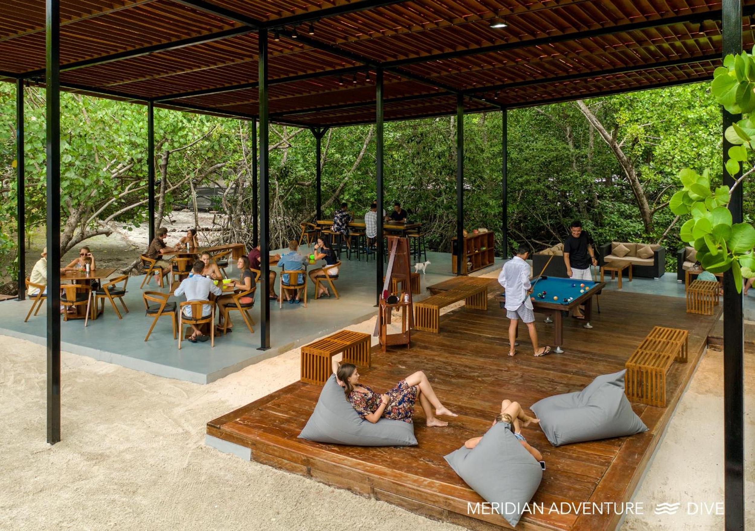 Meridian Adventure Marina Club & Resort