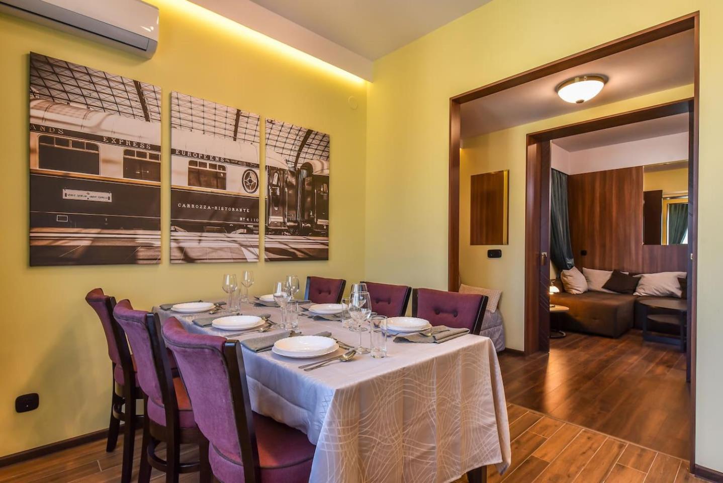 Palace of Culture 2-Bedroom Retreat on Skobelev blvd view 5