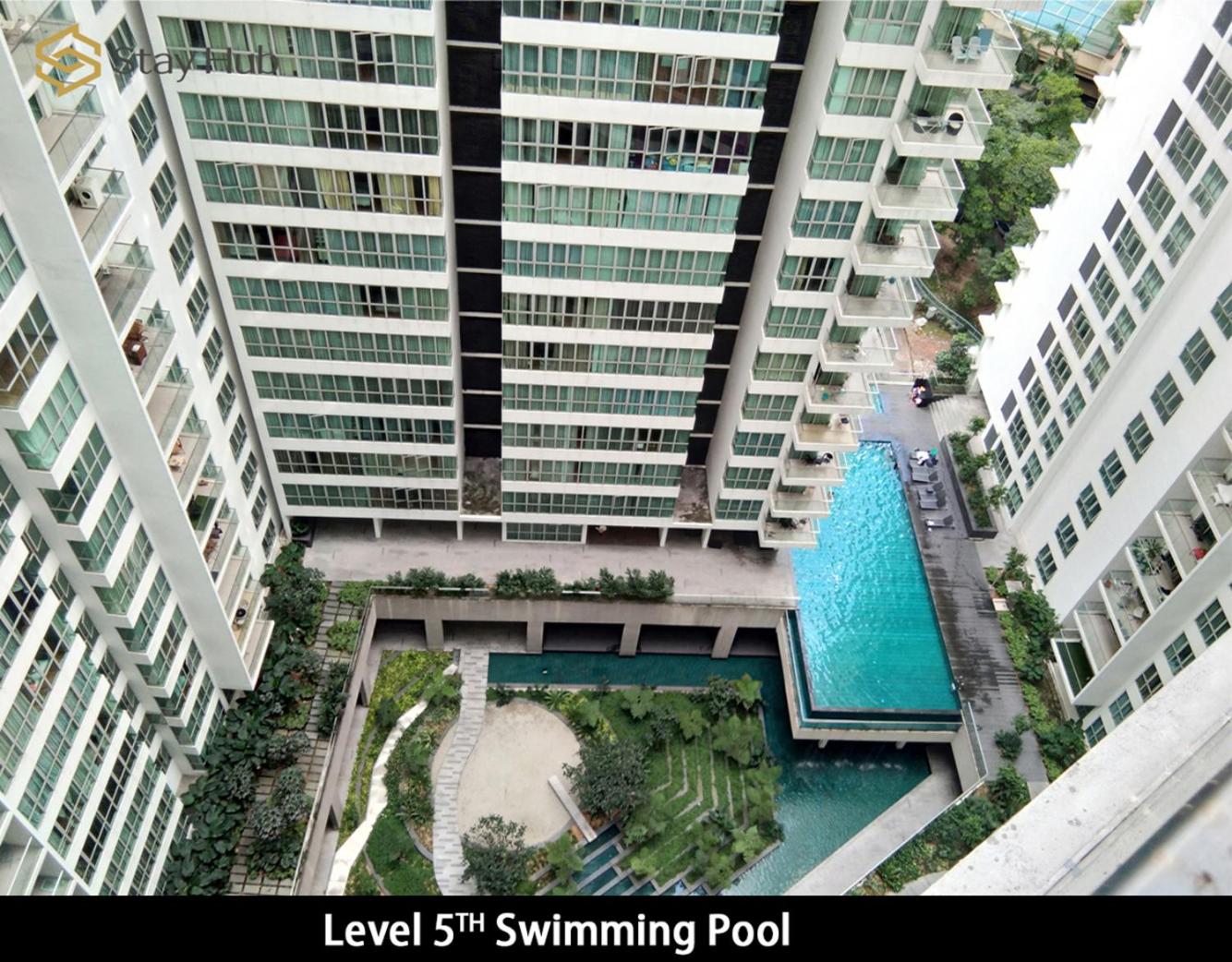 Regalia Residence The Sky Pool Suite