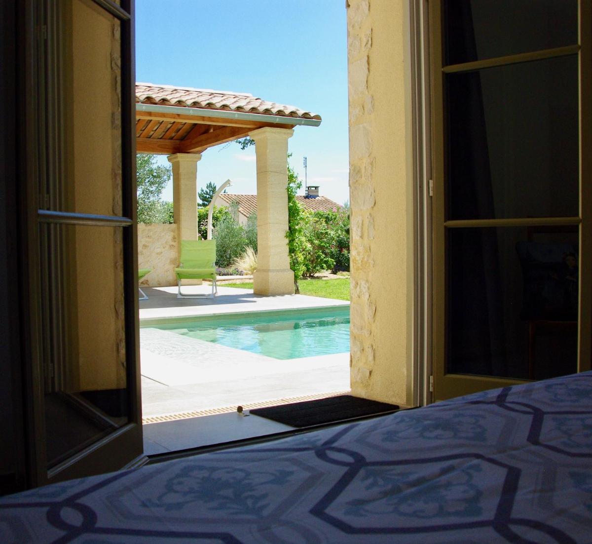 UZES DECOUVERTES view 2