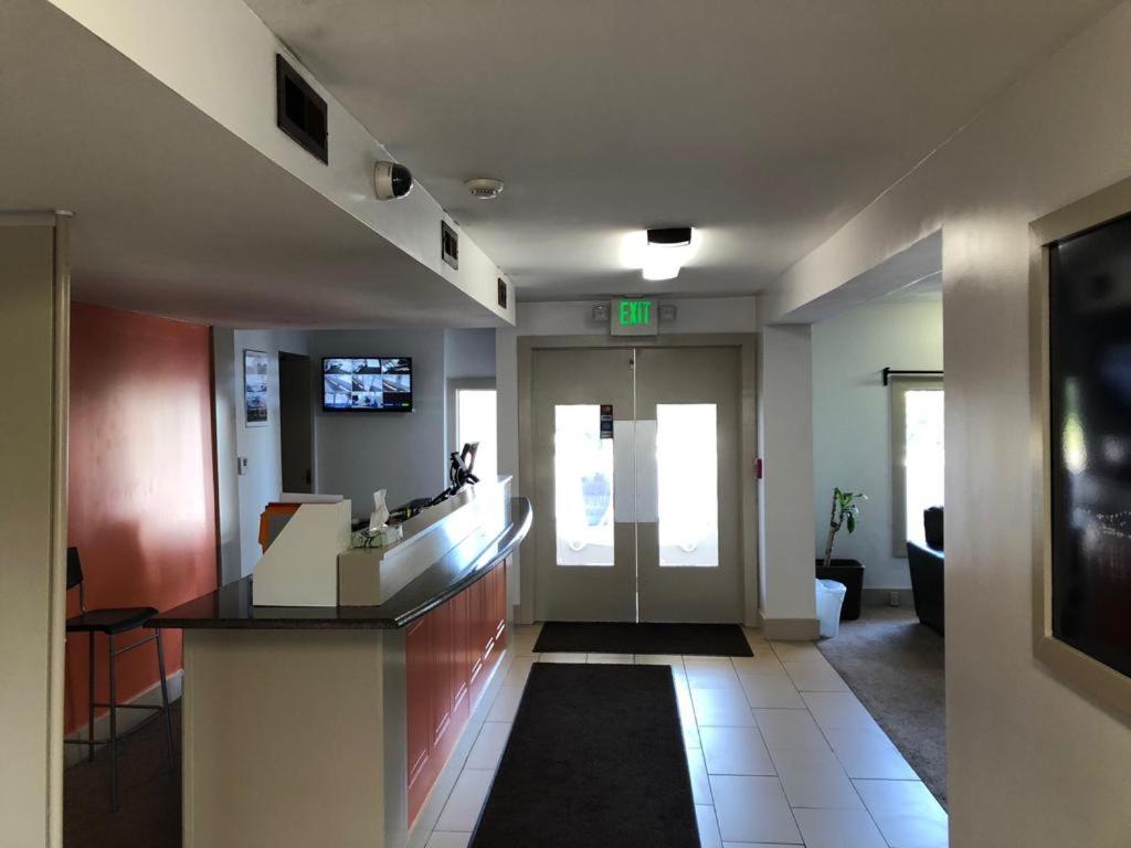 Motel 75 Monroe