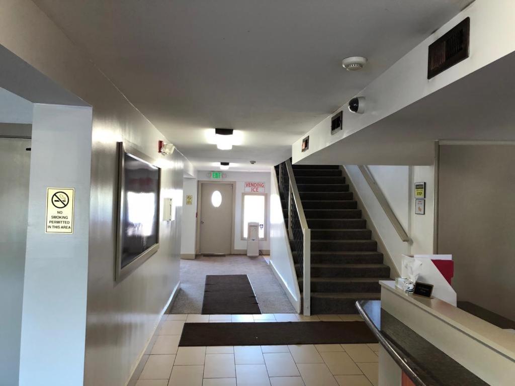 Motel 75 Monroe