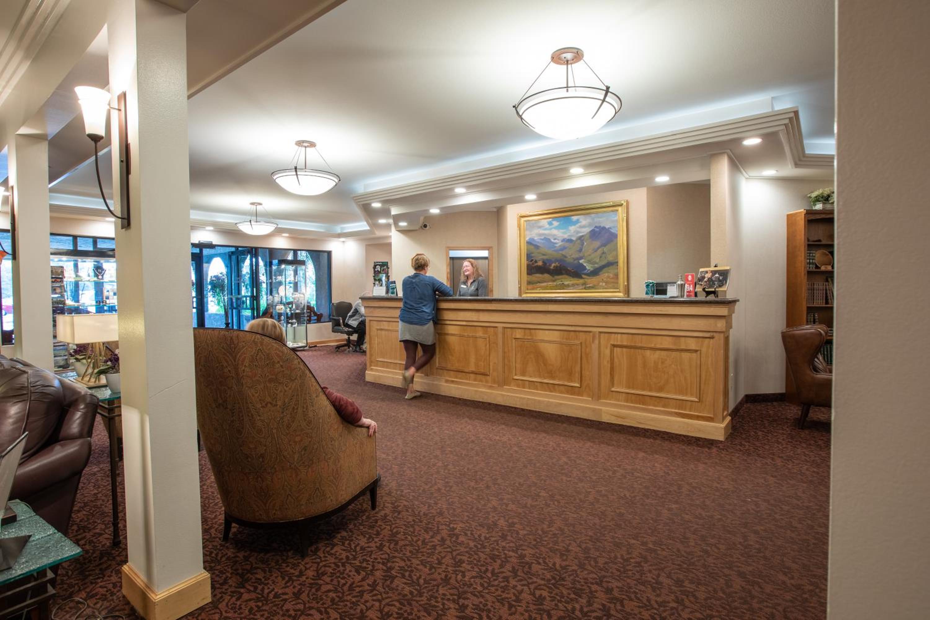 Fairbanks Vacations - Sophie Station Suites - Property Image 8