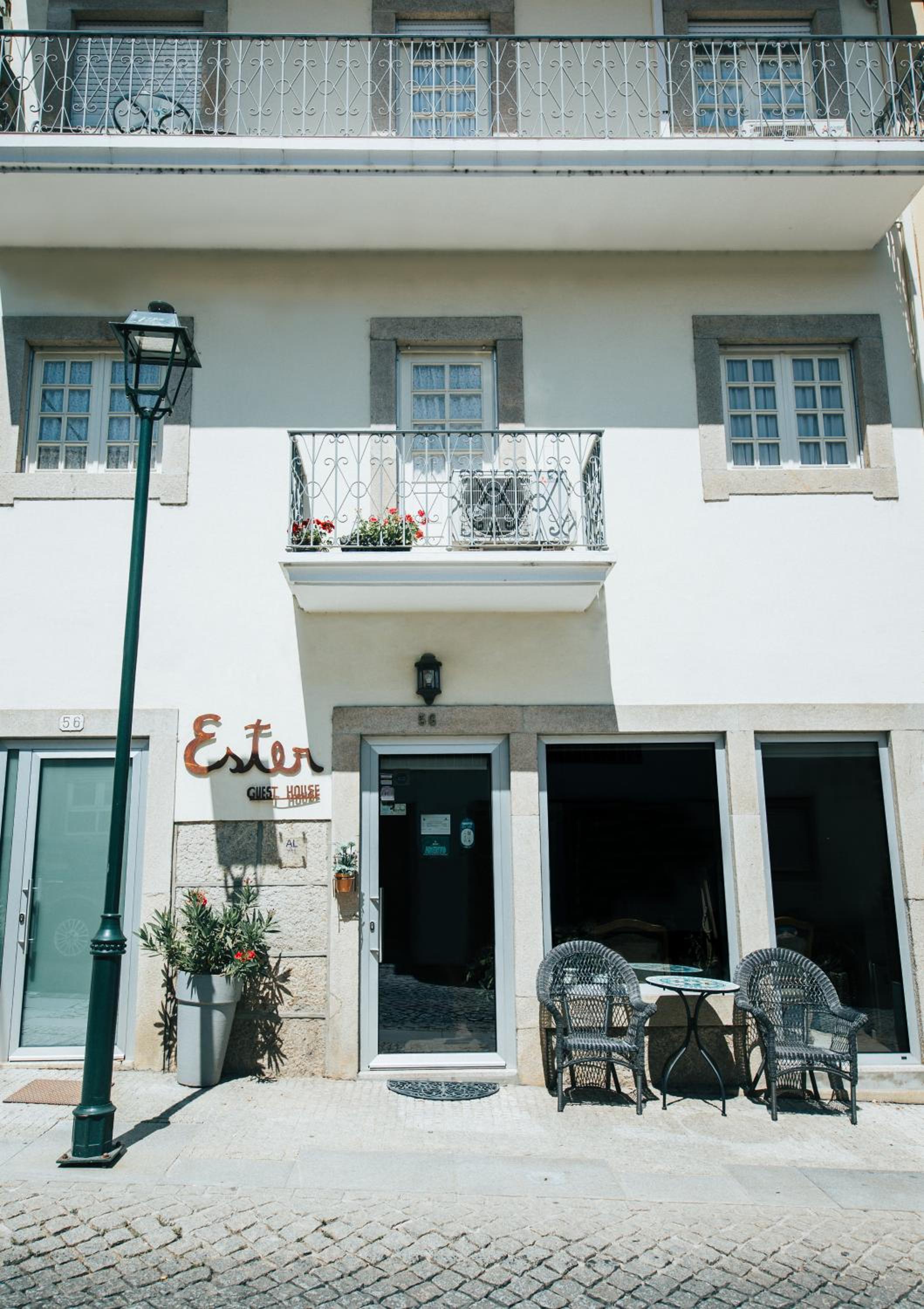 Hotel Ester Guest House - Image 1