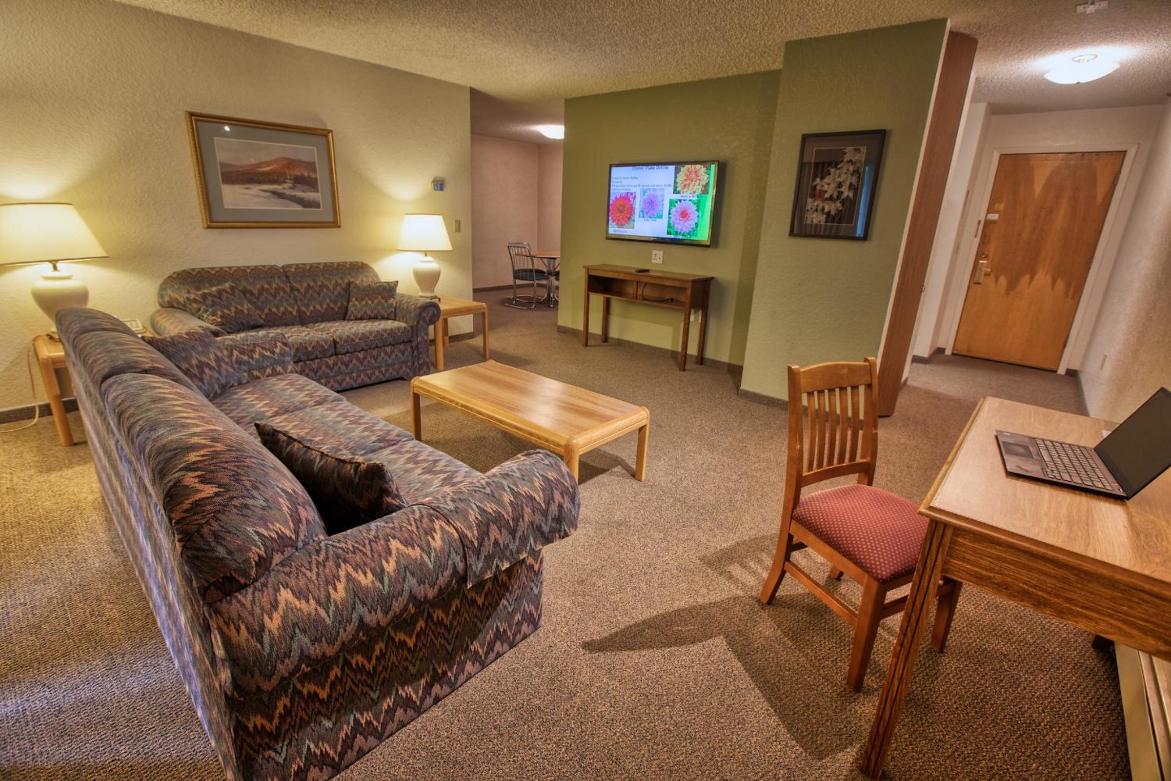 Fairbanks Vacations - Wedgewood Resort - Property Image 12