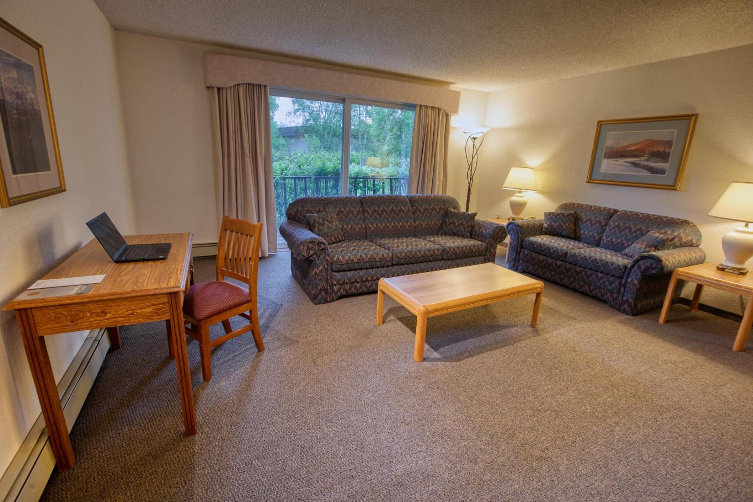 Fairbanks Vacations - Wedgewood Resort - Property Image 11