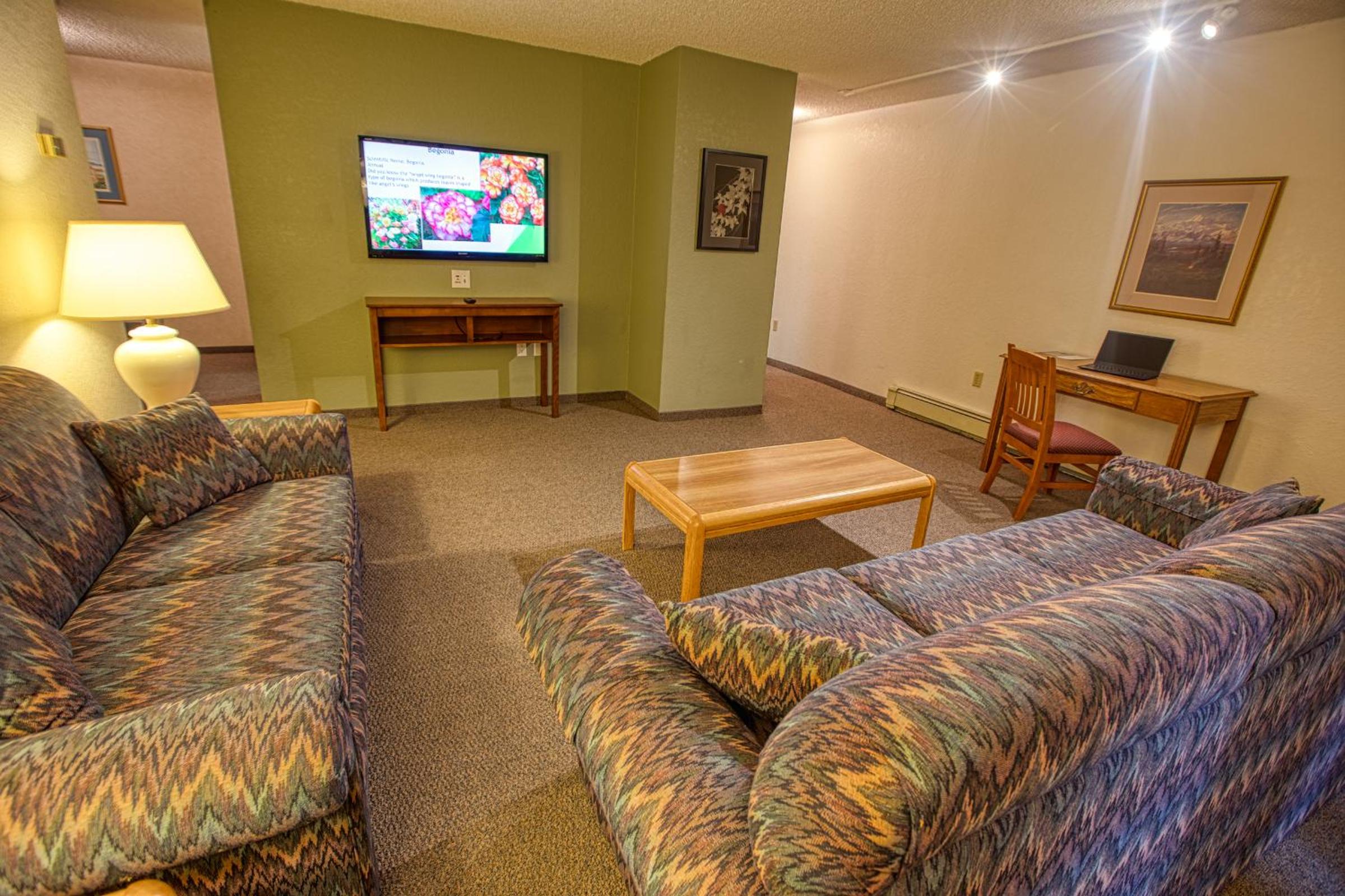 Fairbanks Vacations - Wedgewood Resort - Property Image 19