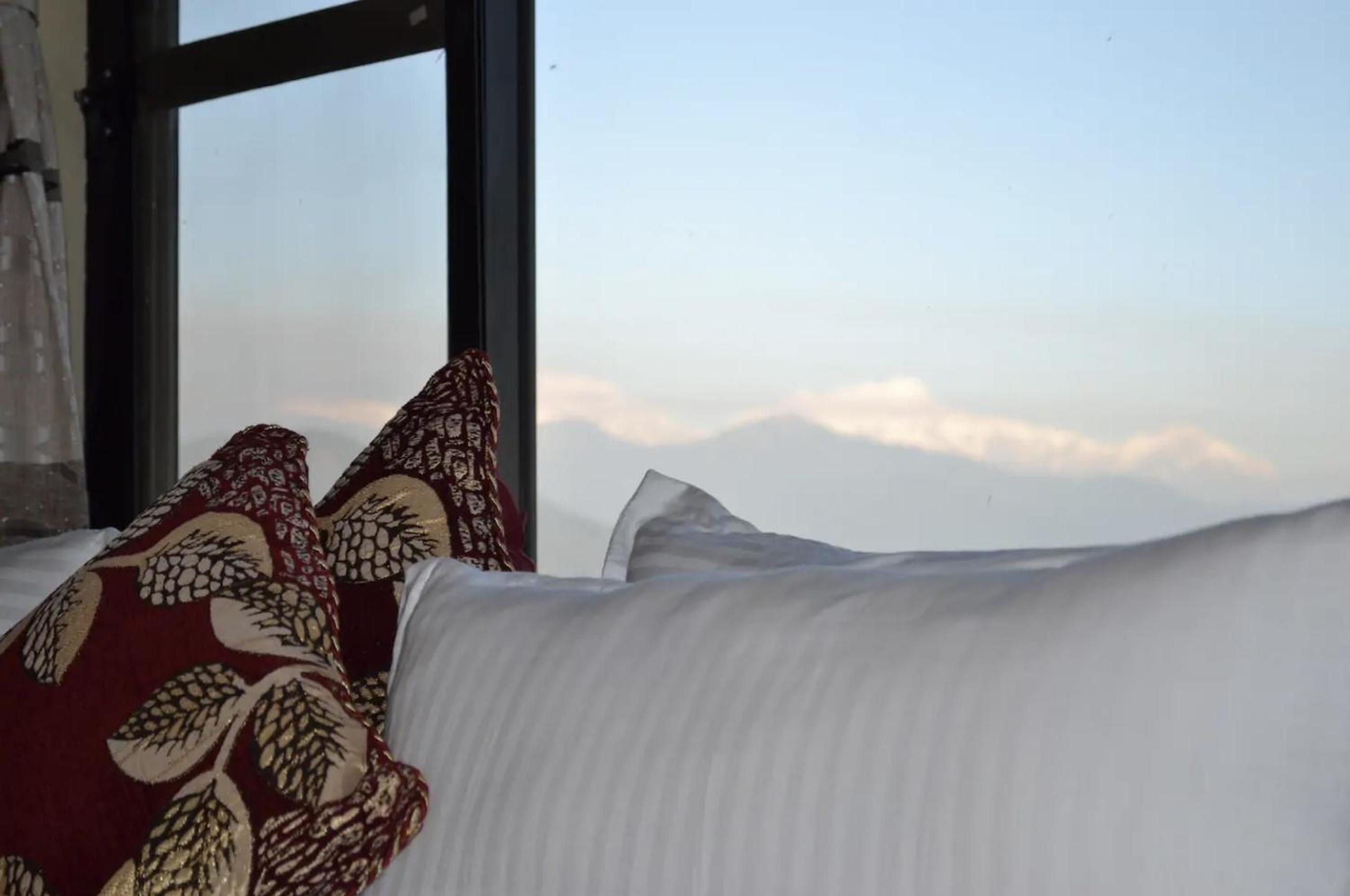 Superview Lodge - Family-Run, Himalayan Sunrise