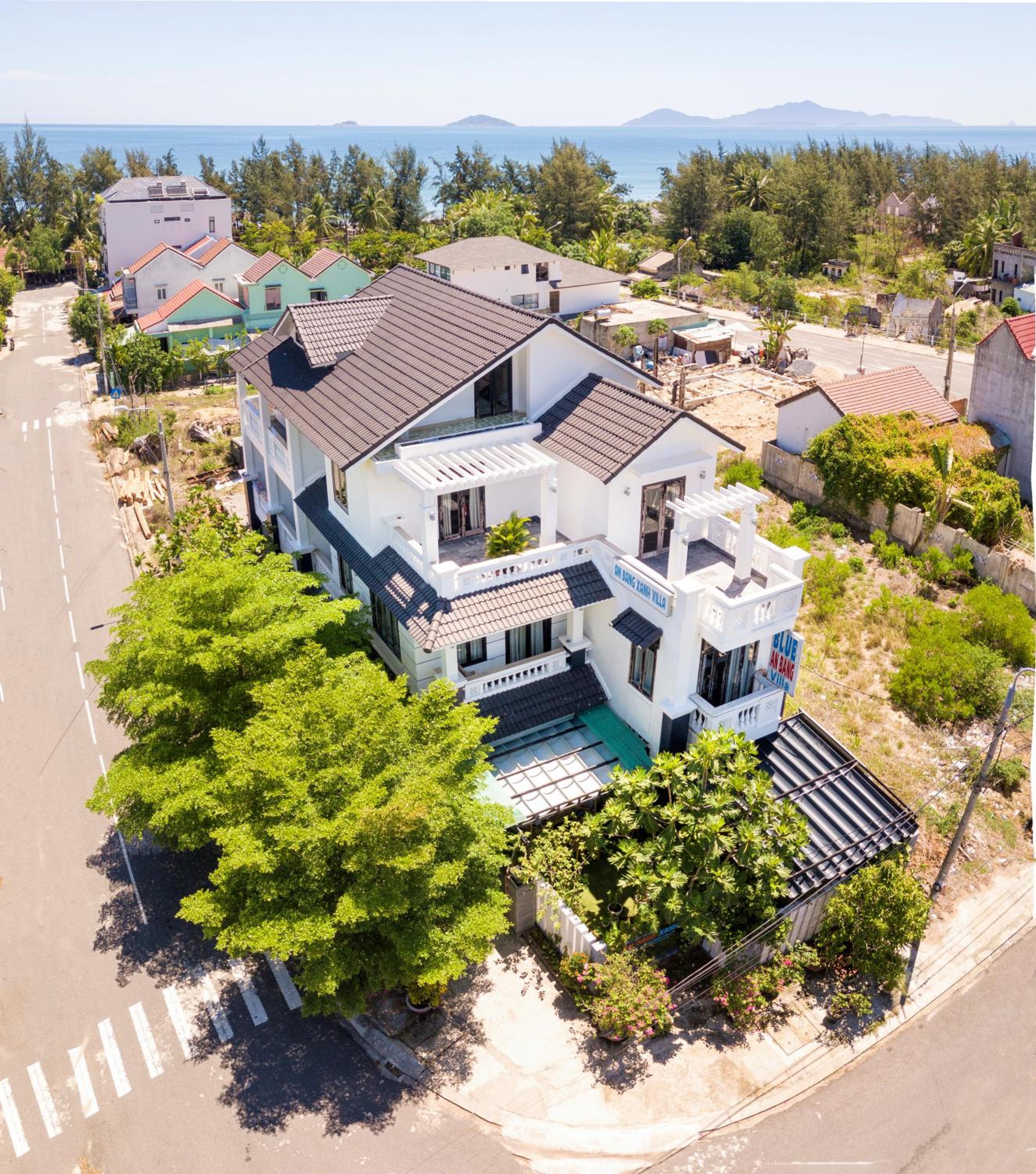 Blue An Bang Villa