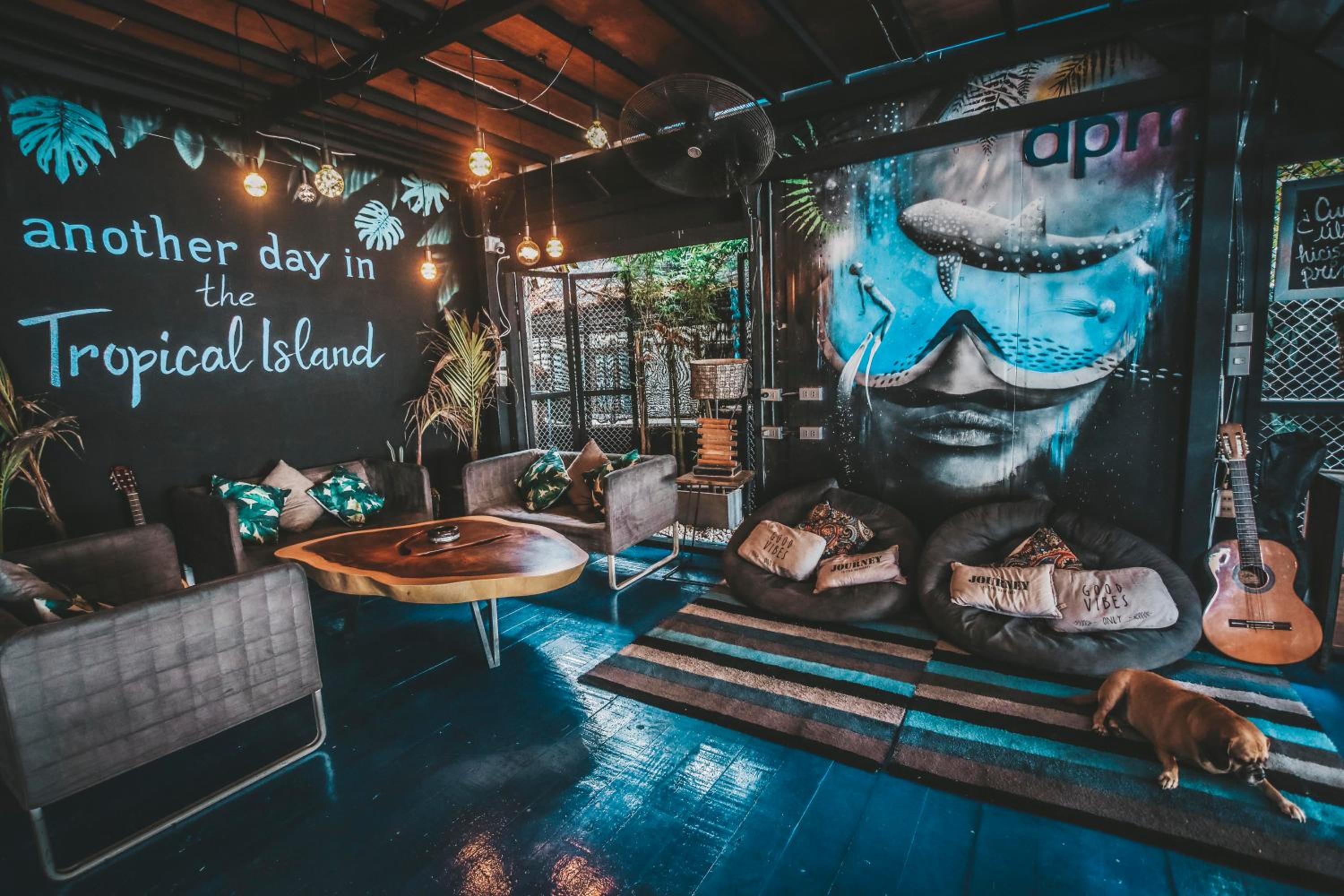 lounge