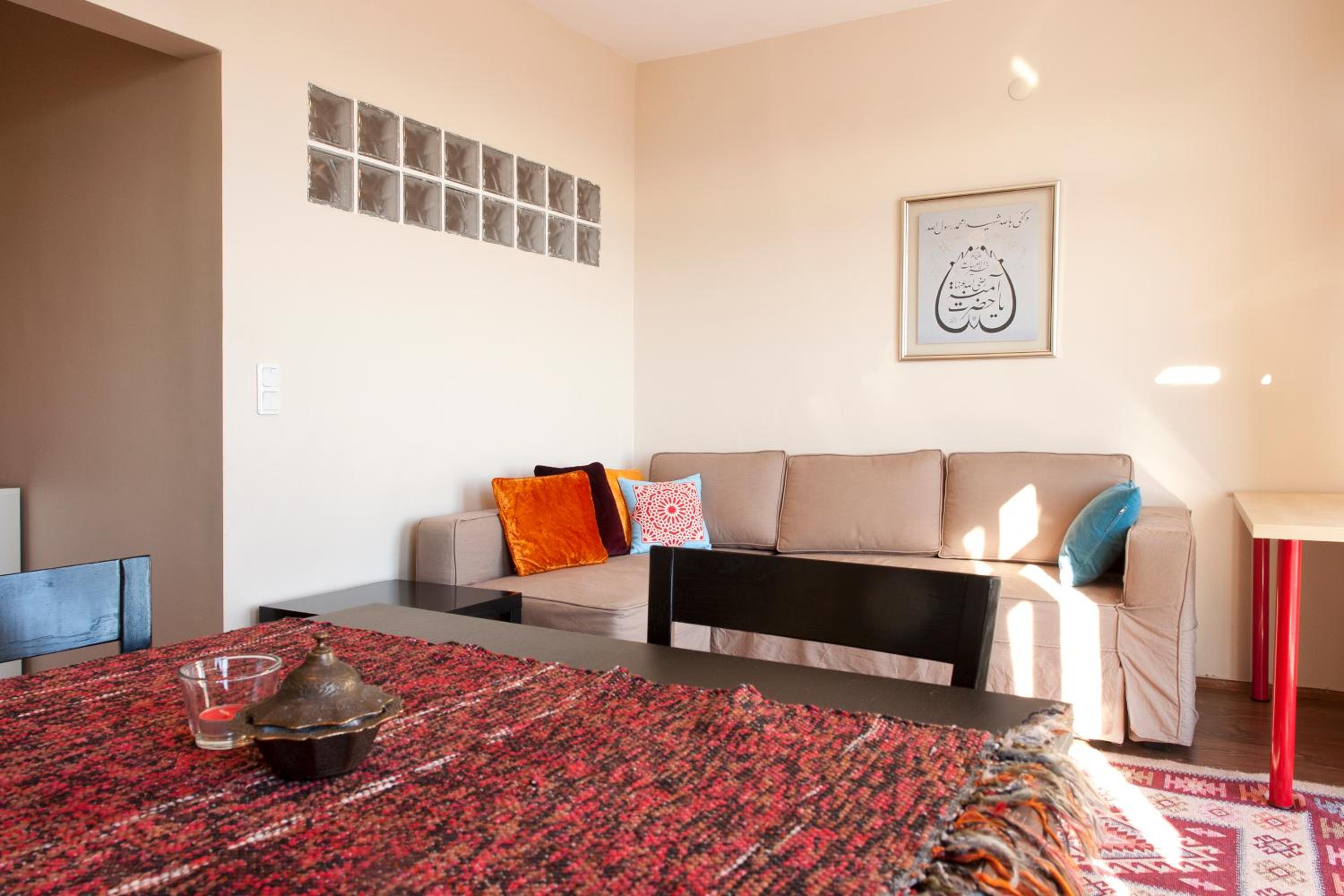 Aslan Apartments