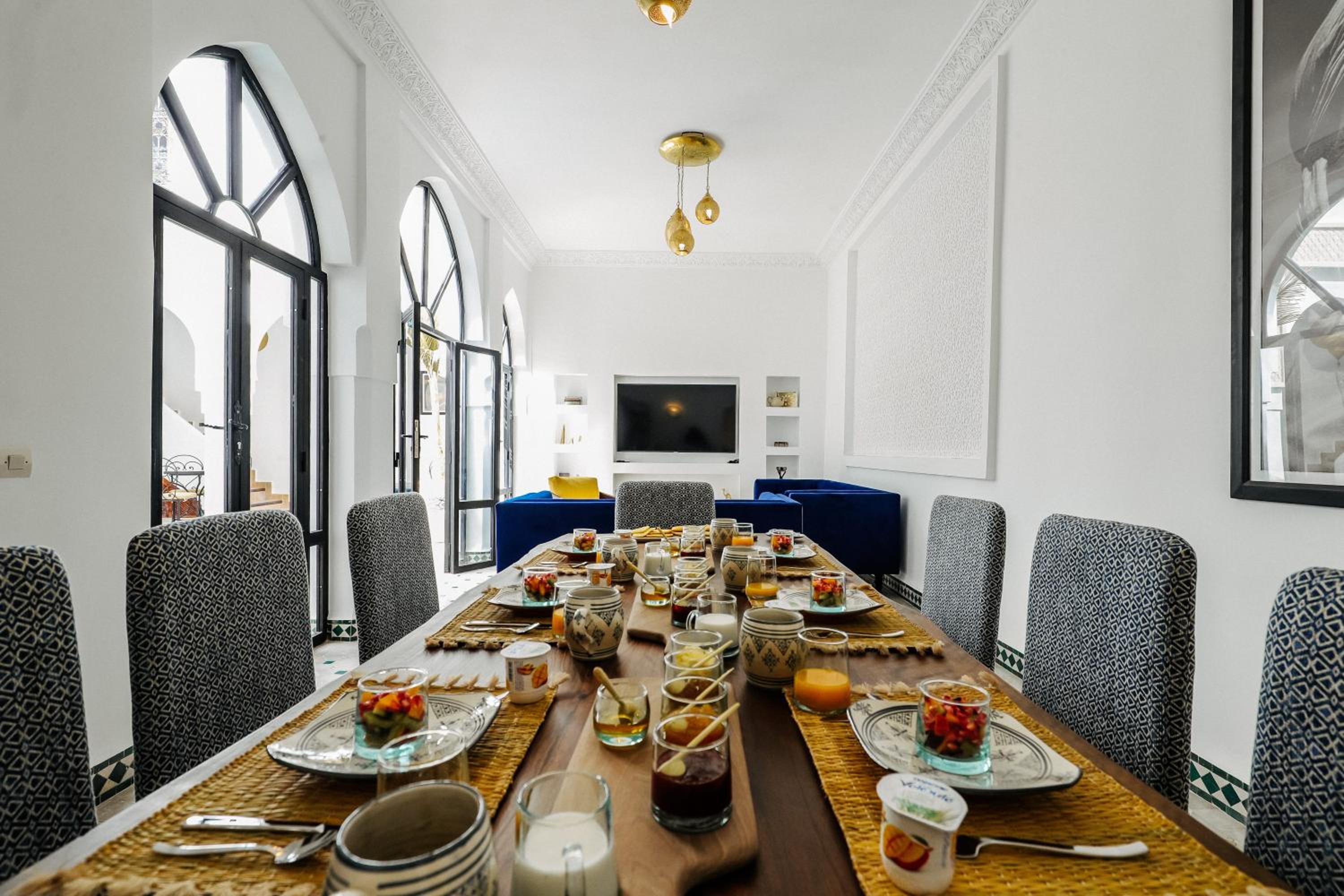 dining
