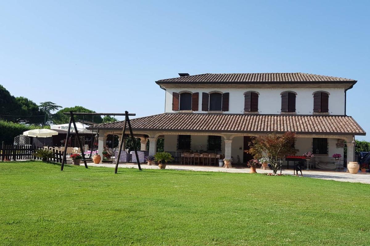 La Taverna photo 5