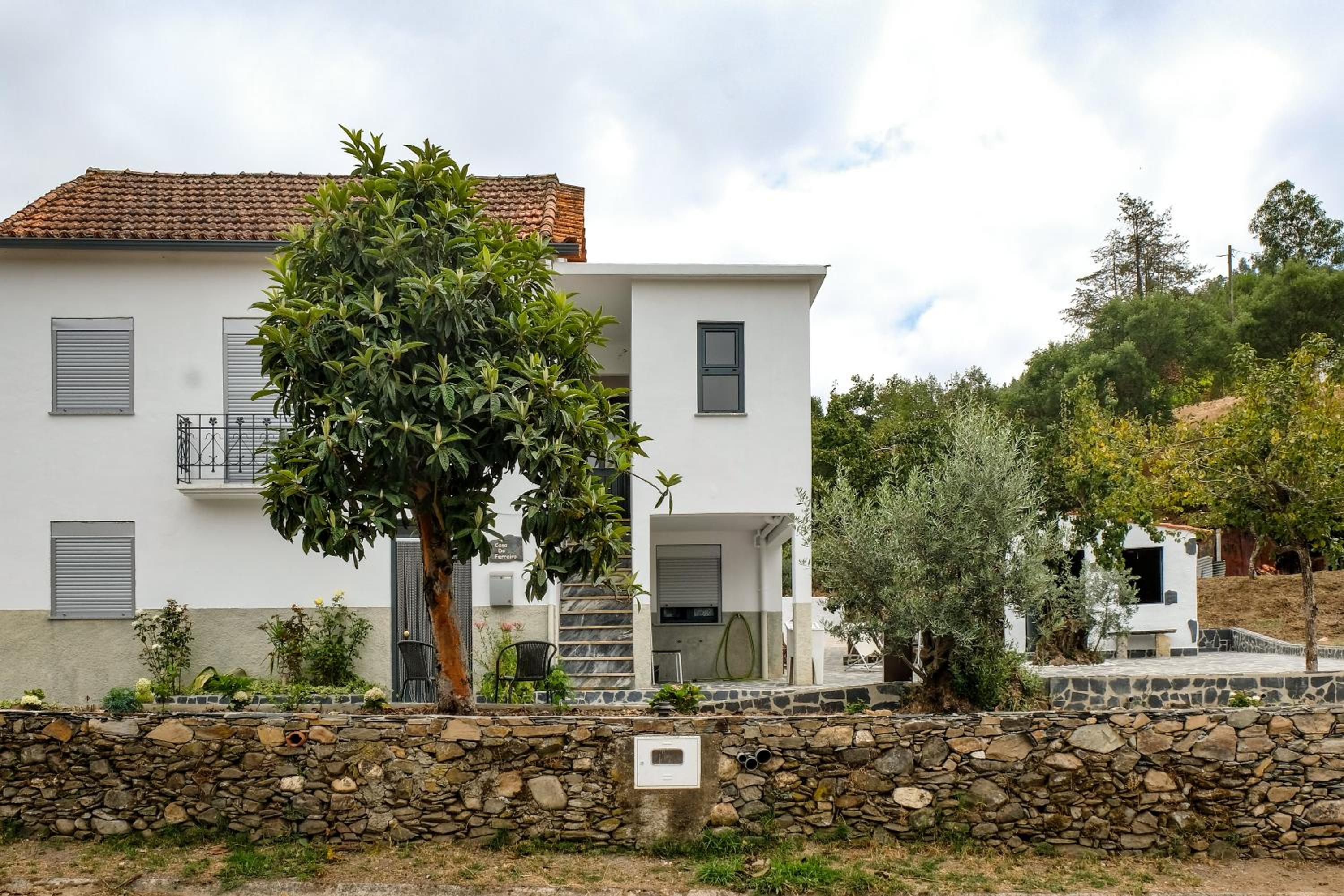 Casa do Ferreiro view 2
