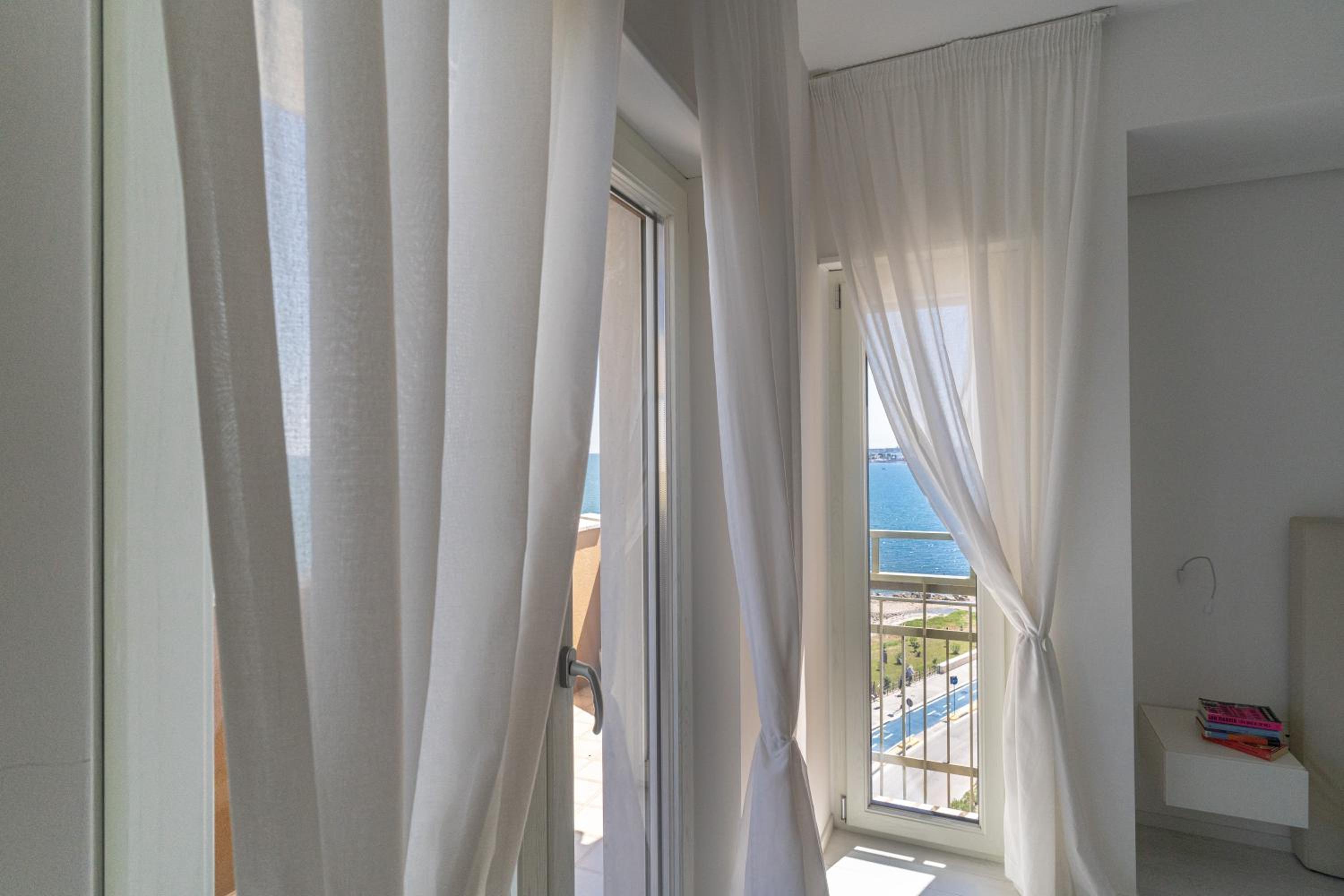 Santa Rosa luxury apartment 2 BEDROOMS 4 People private parking photo 4