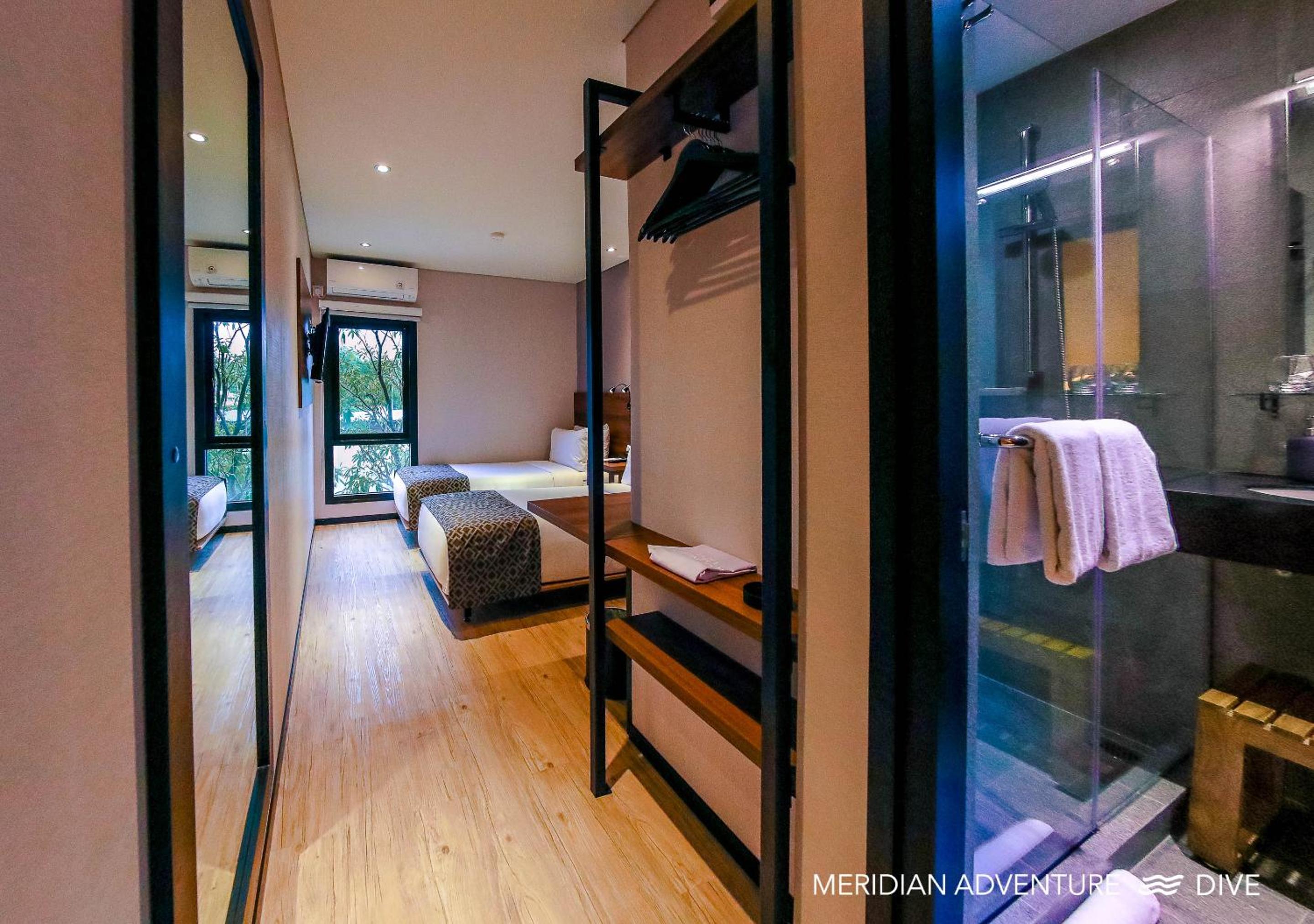 Meridian Adventure Marina Club & Resort