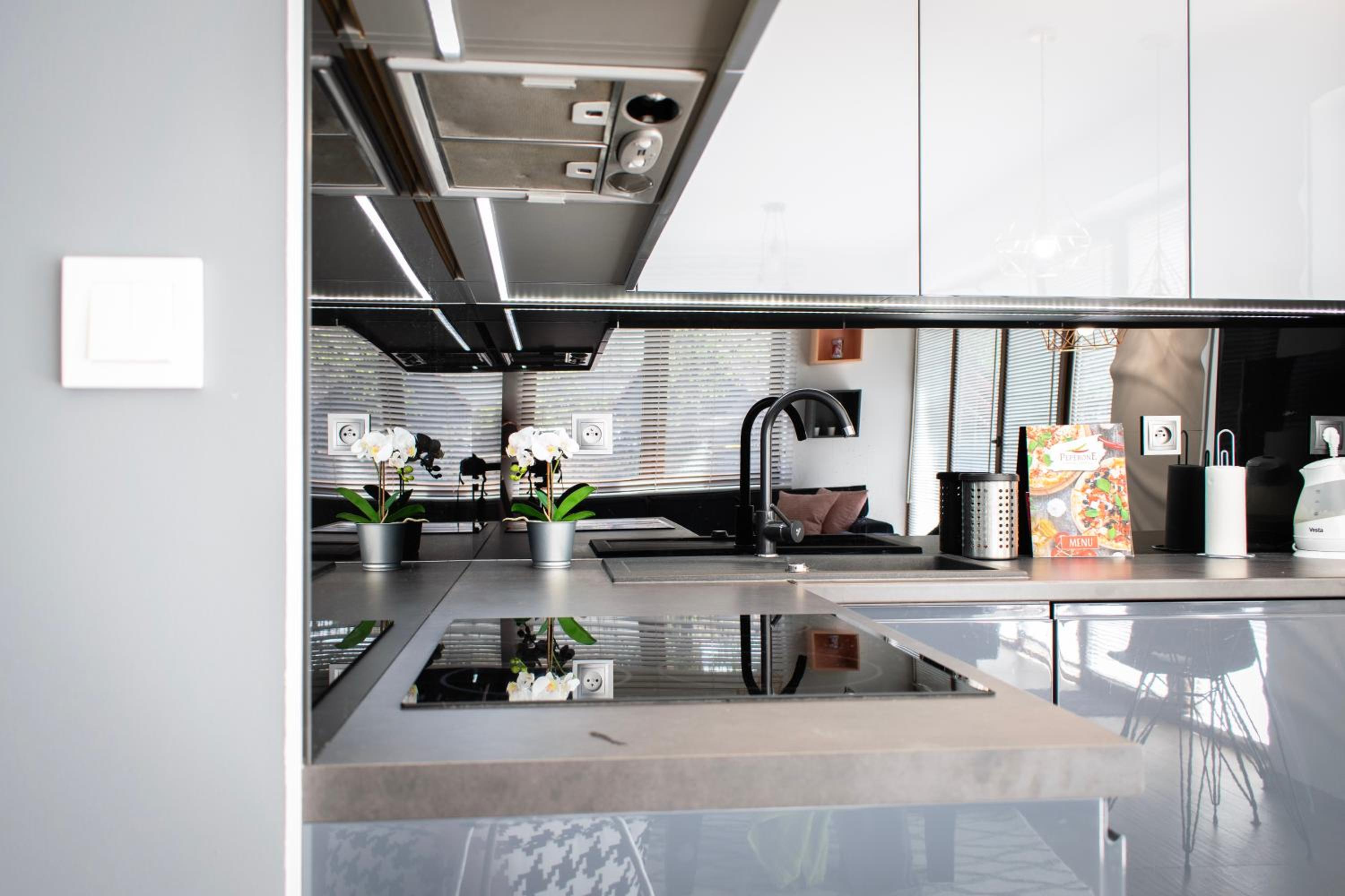 Dream LUX Apartments
