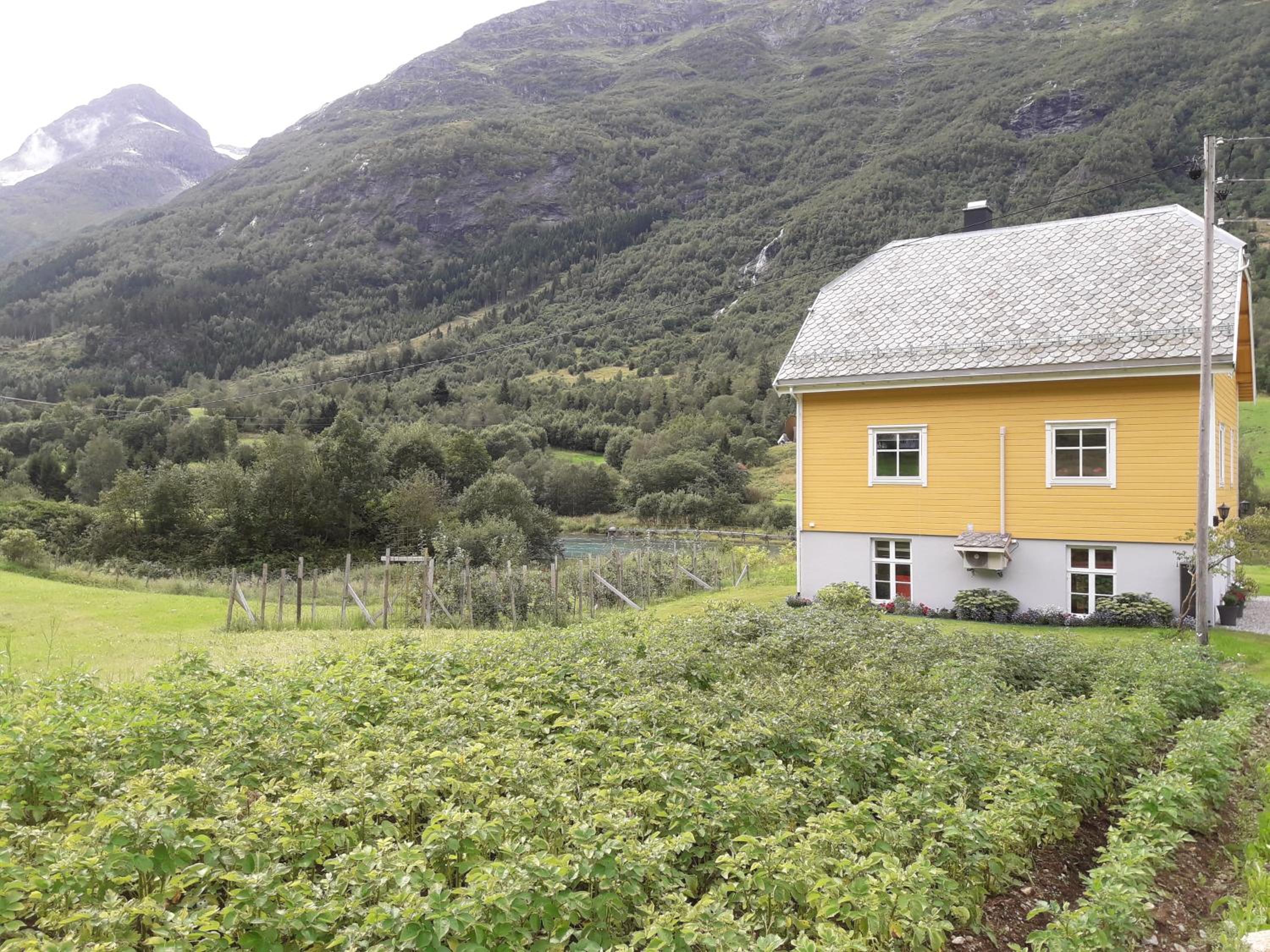 Hotel Naustvoll - Image 1