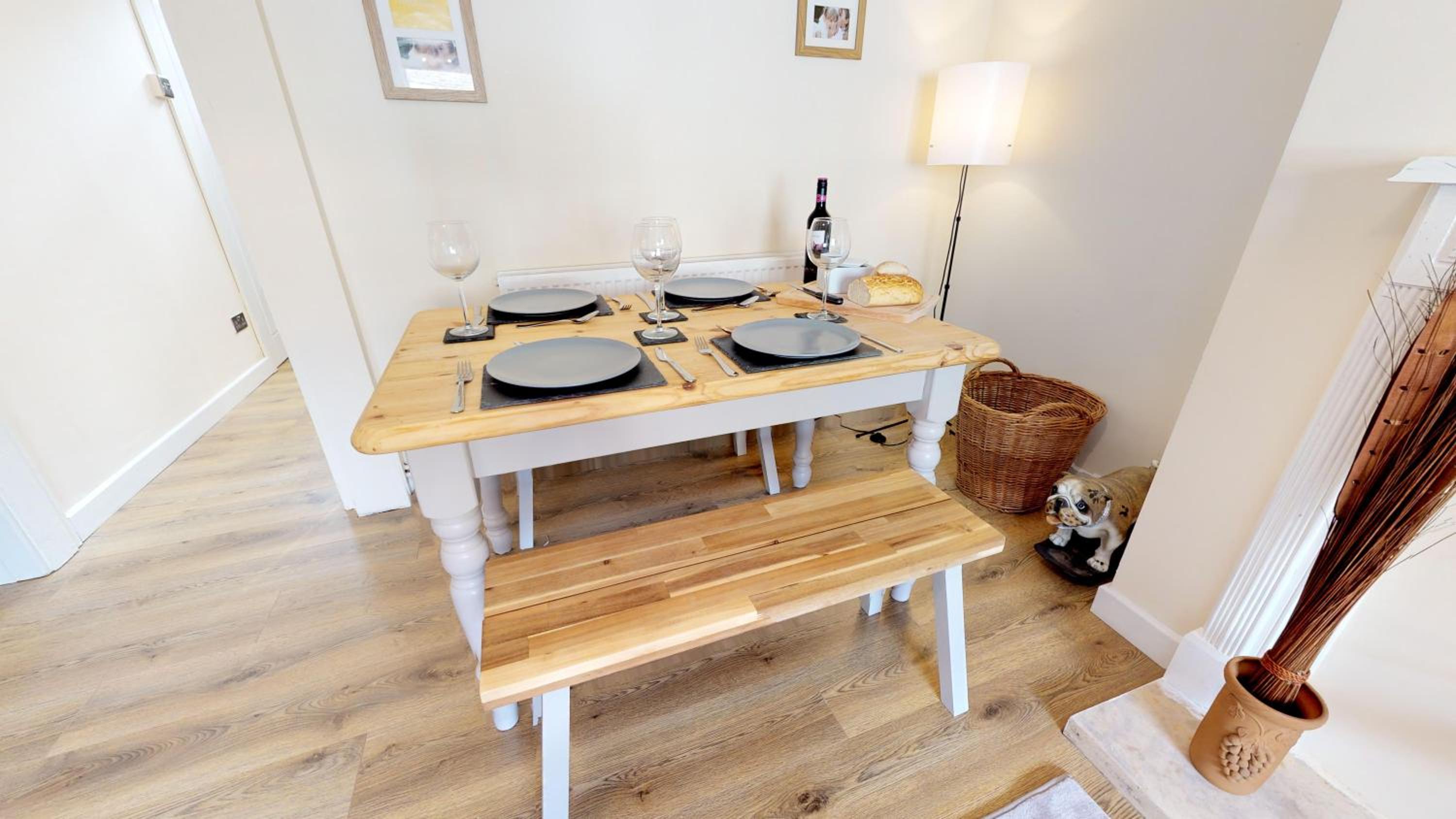 Bradford Vacations - StayZo Westminster Stylish House Accommodation - Property Image 7