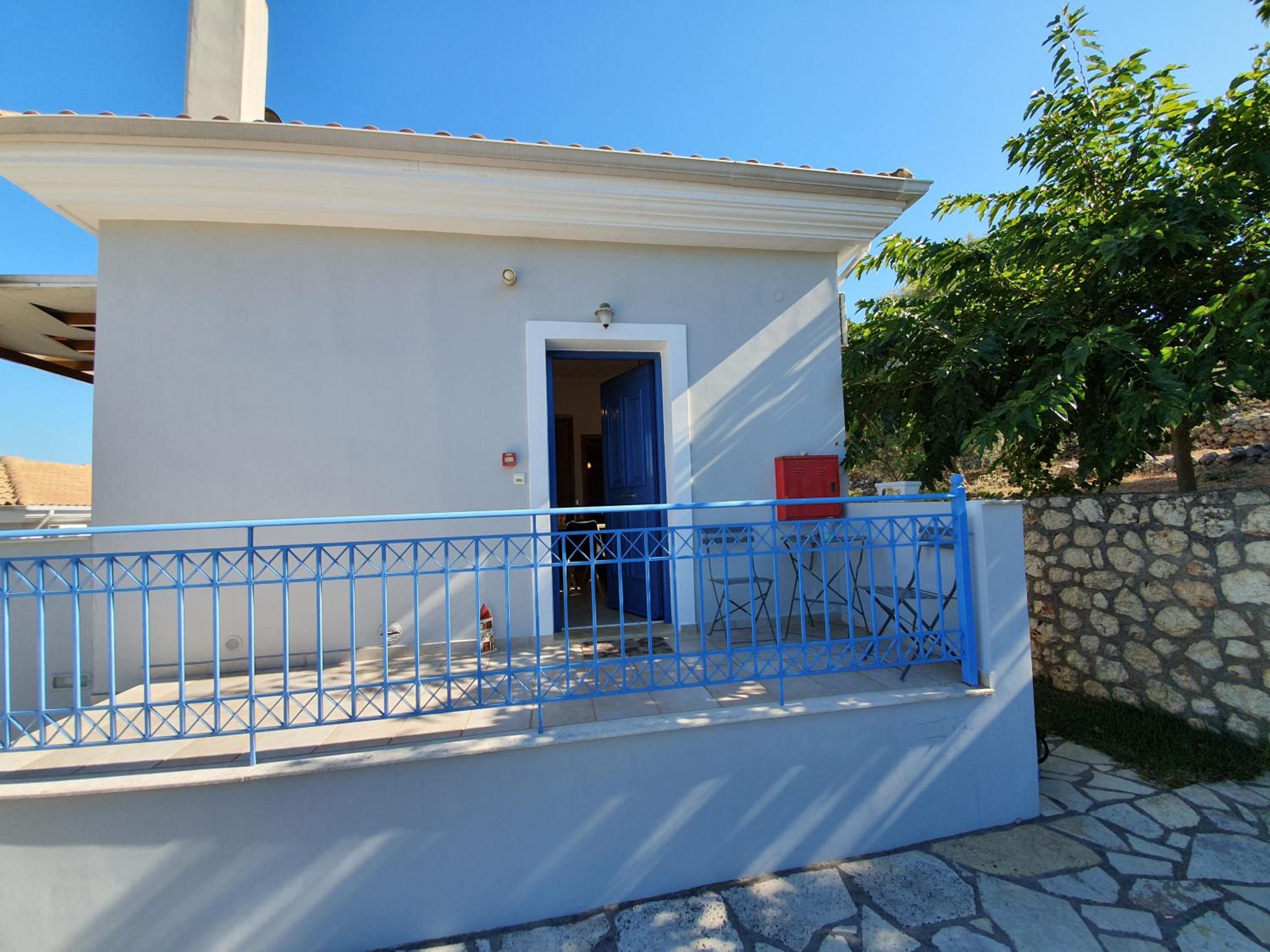 Polikarpos Villas photo 3