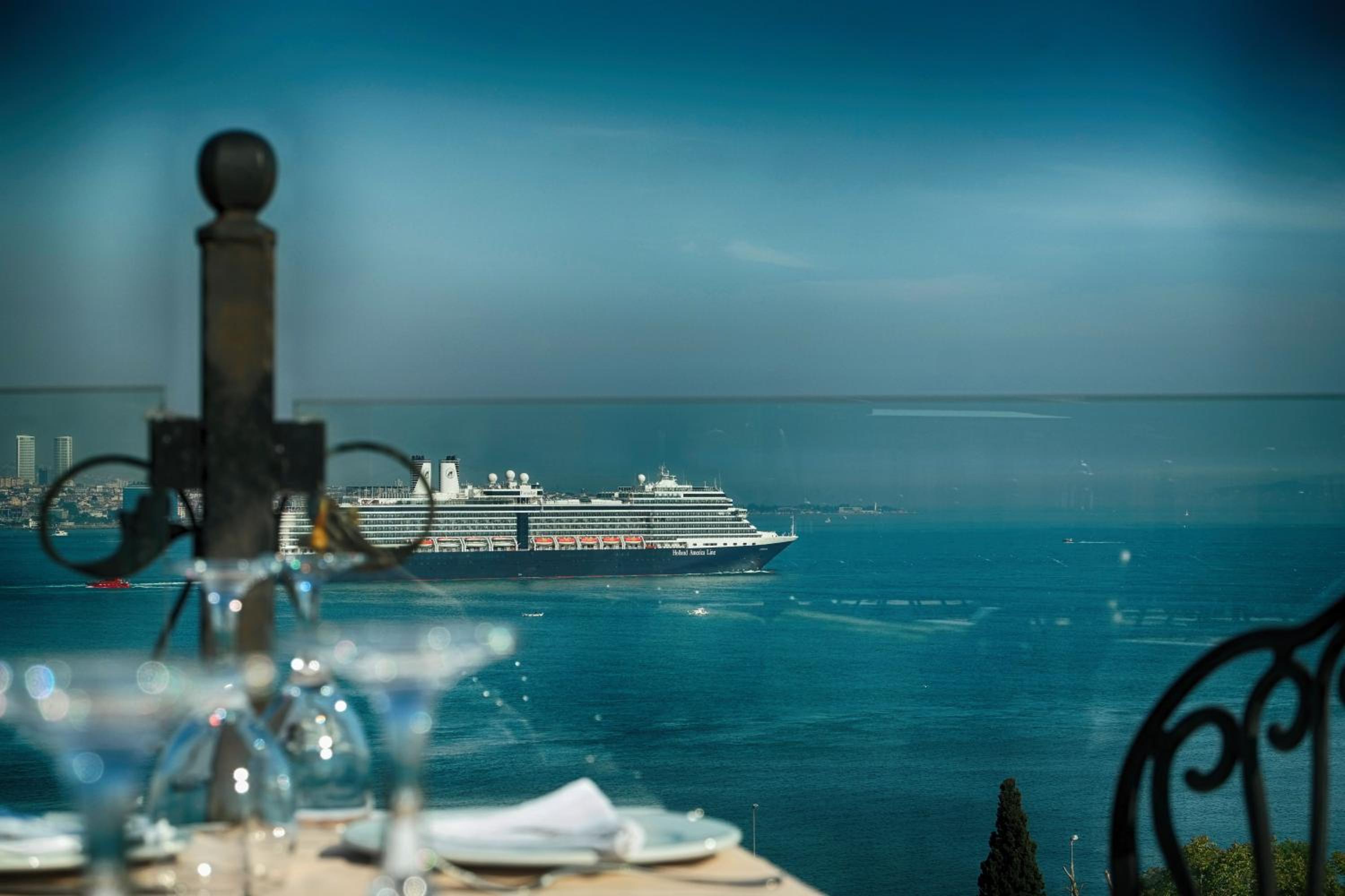 Mytra Hotel - Image 5