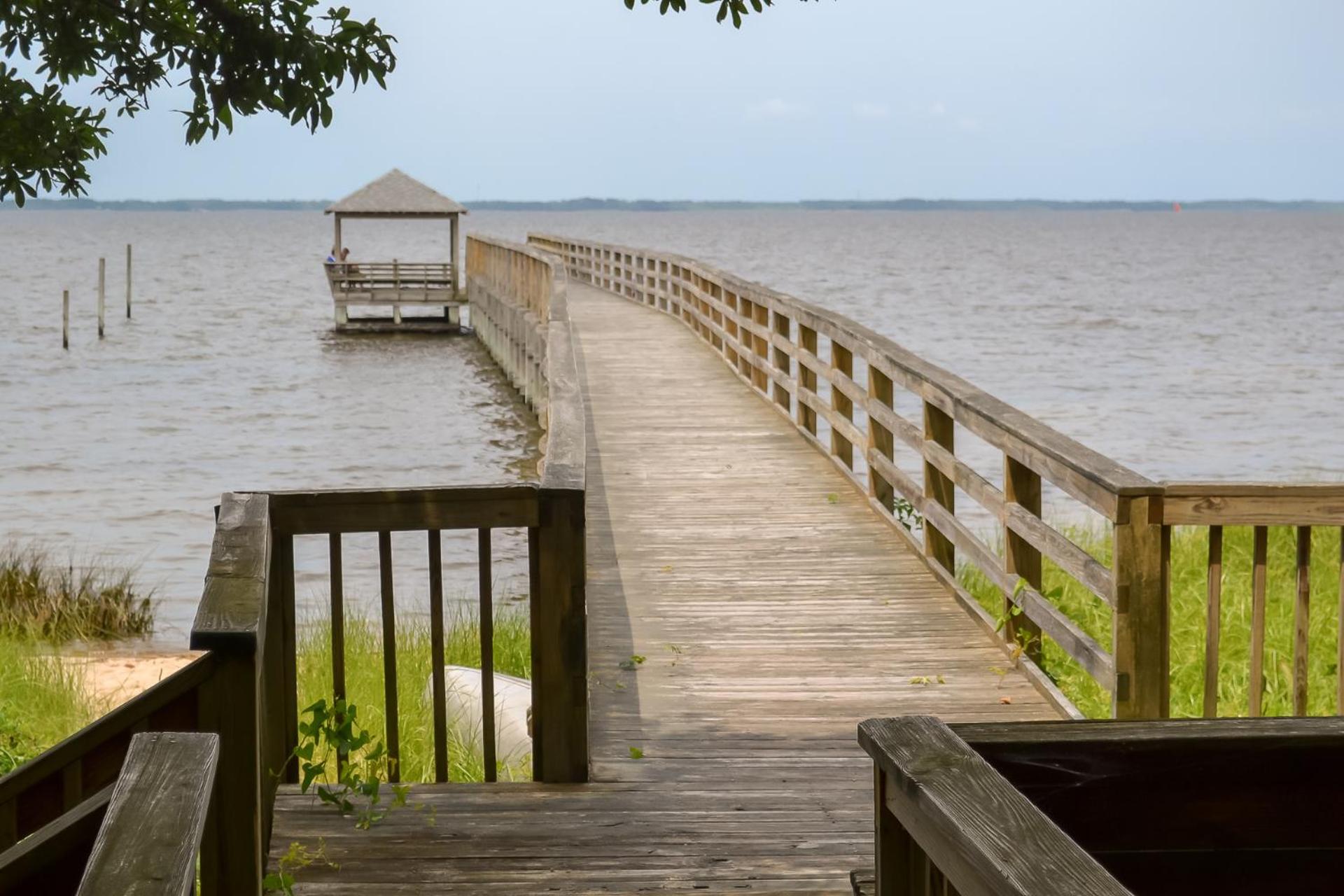 Christie - Duck, Tuckahoe, Soundside, 600 Yds to Beach, Community Pool, Tennis, Pier, Pets OK, Flex Stays