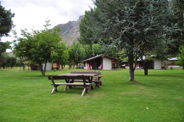 Cabañas y Hosteria Aldea Los Huemules