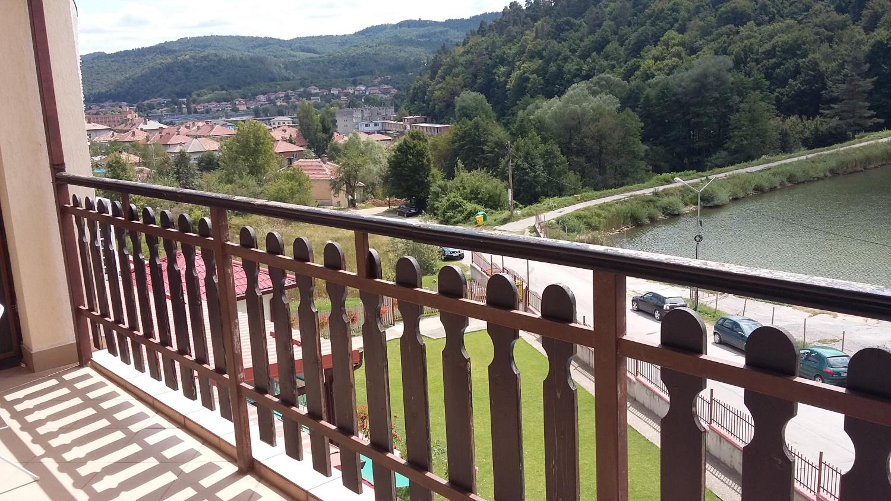 Apartment Lake Tryavna view 5