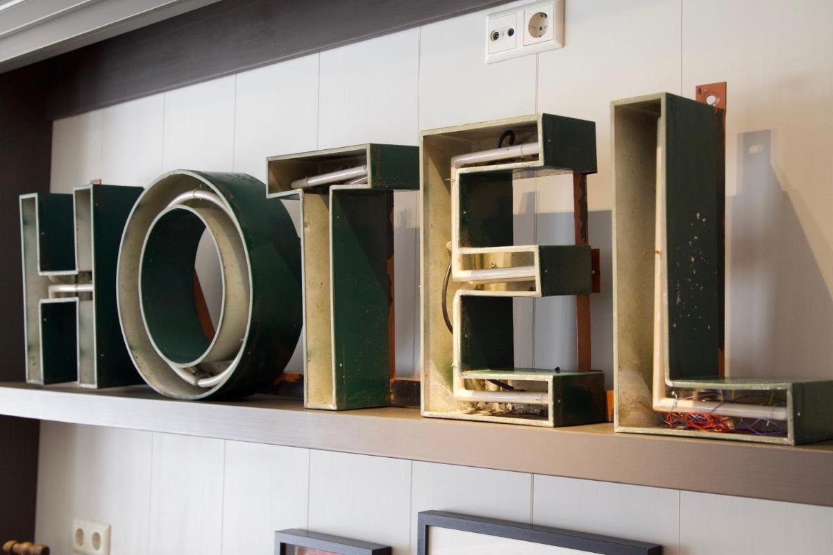 hotel reception