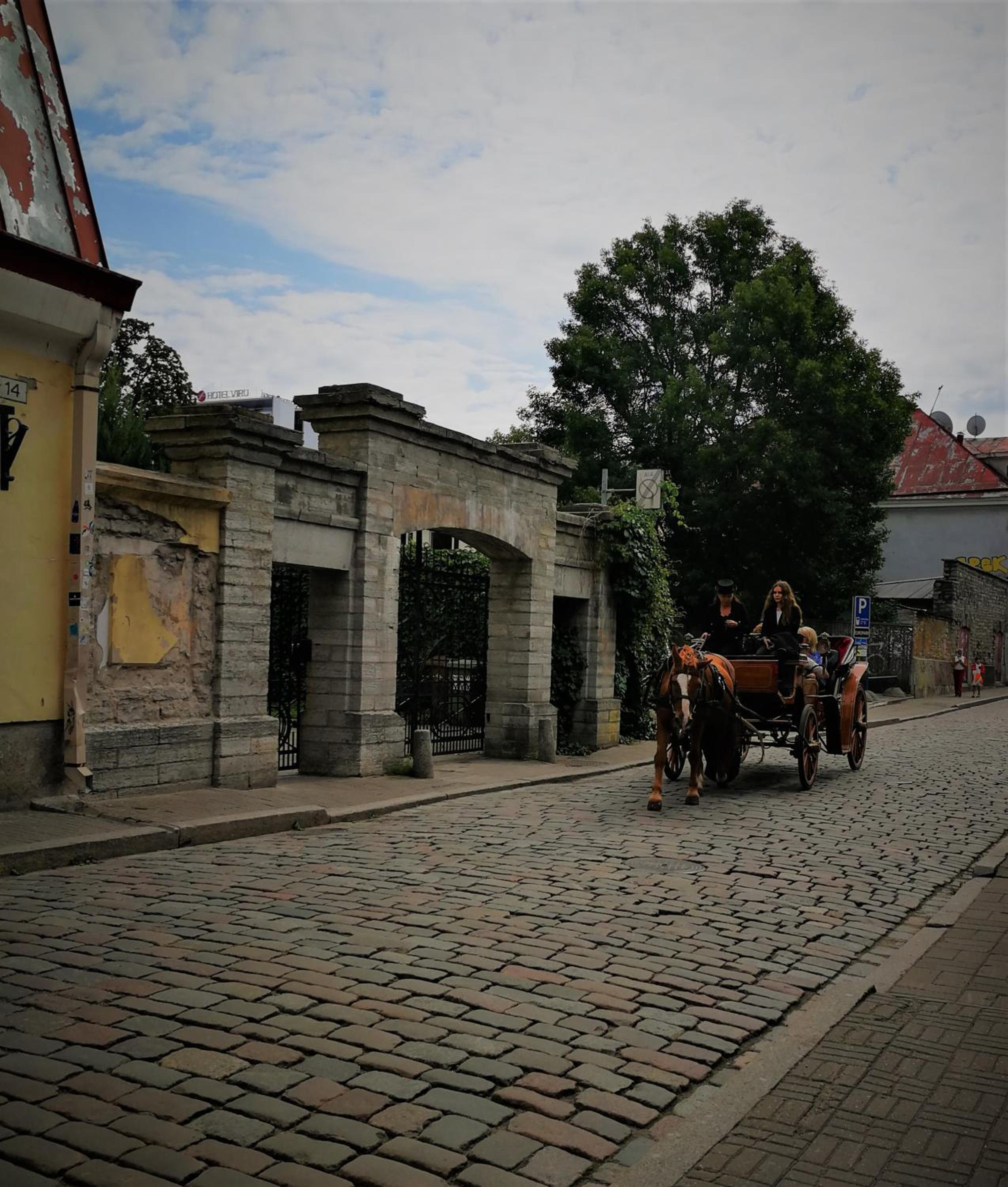 Perfect stay in Old Town with Parking view 5