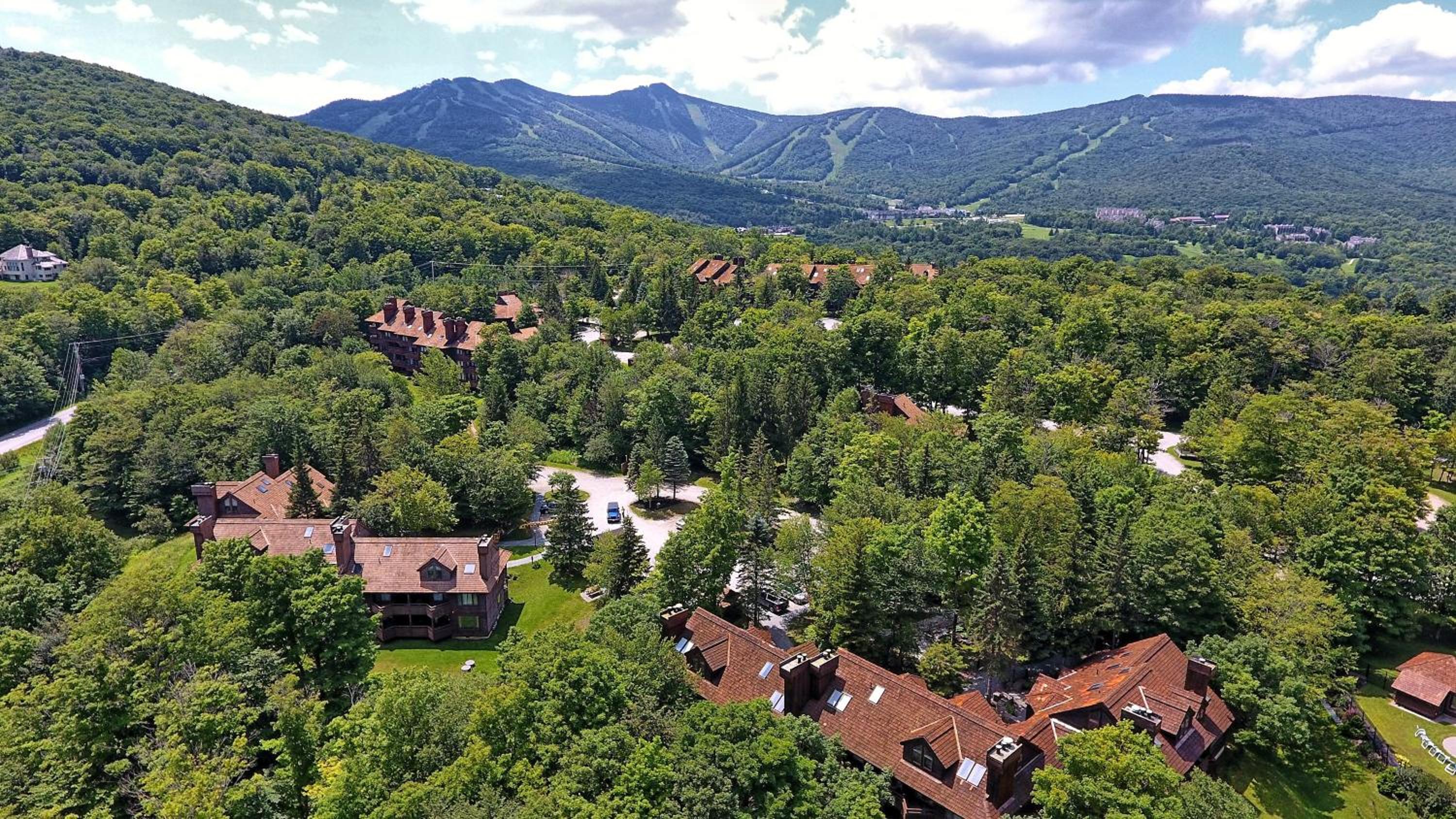 Amazing view, location, ski back trails, sports center, pool Highridge B4 Highridge view 5