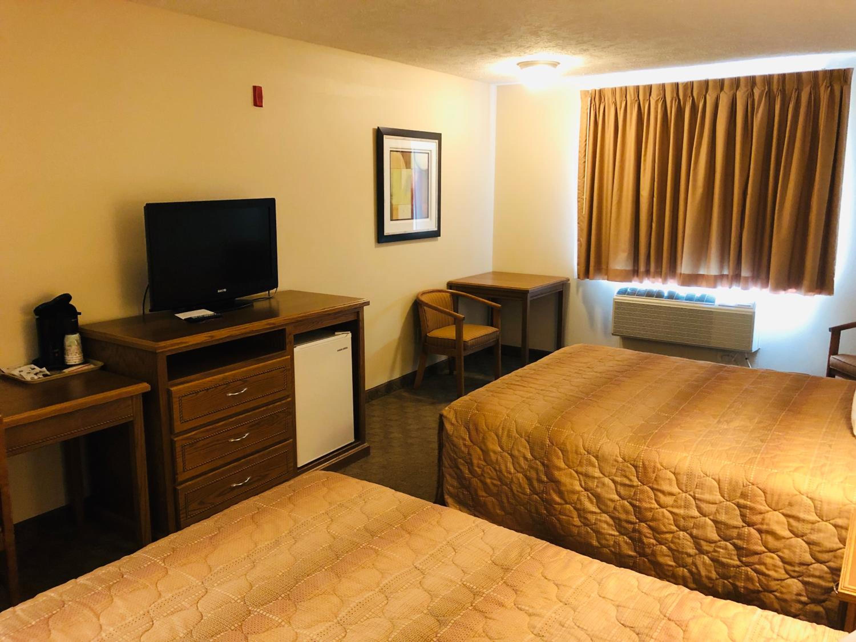 Shenandoah Inn  Suites - Property Image 4