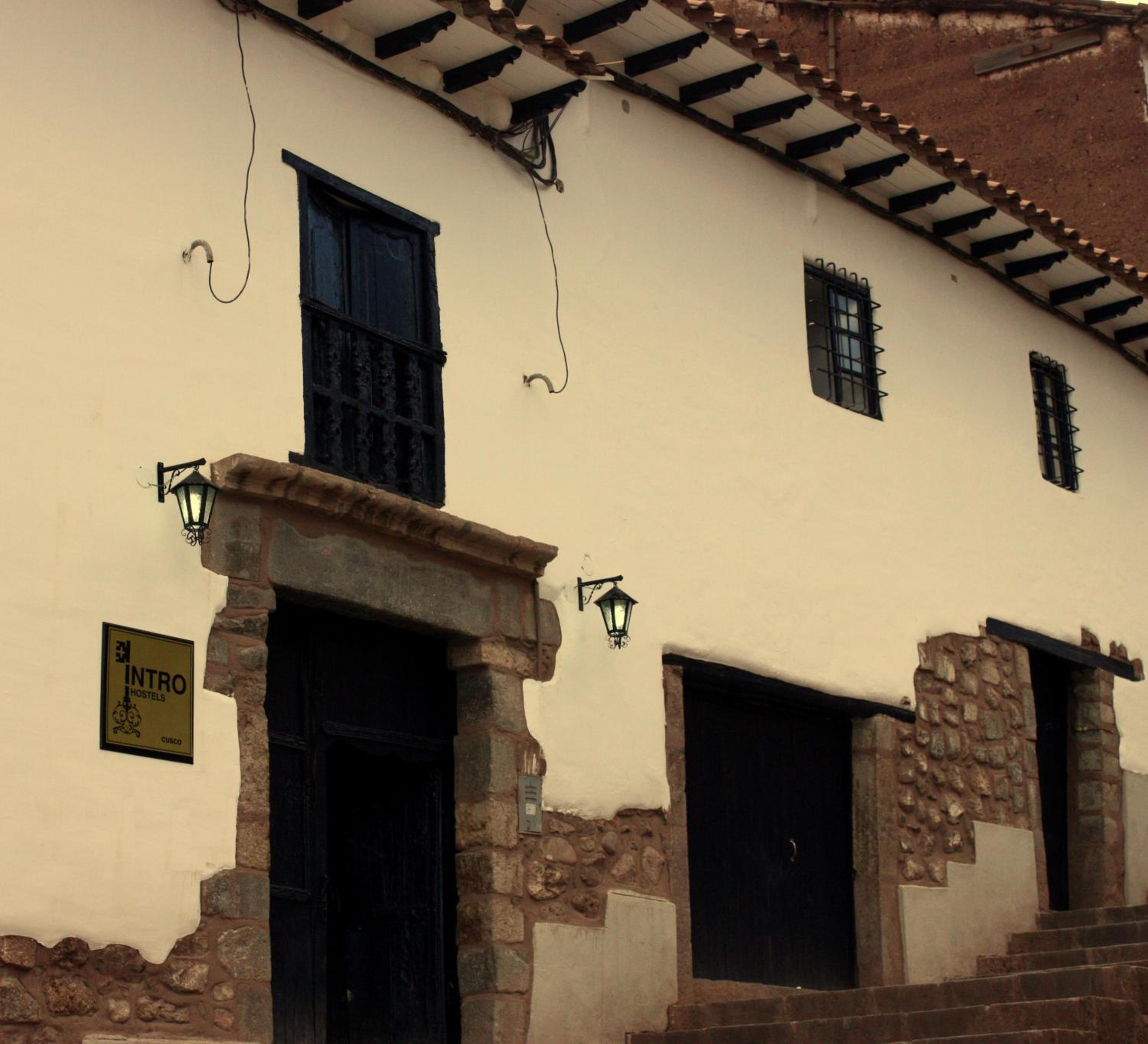 Intro Hostels Cusco