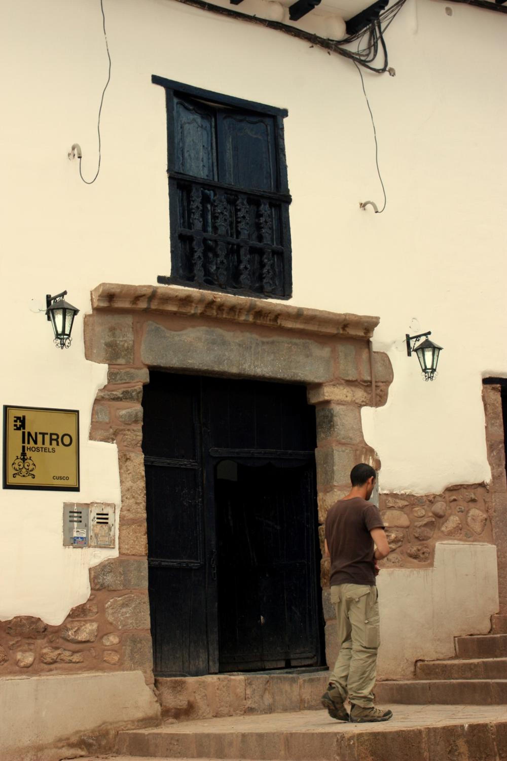 Intro Hostels Cusco