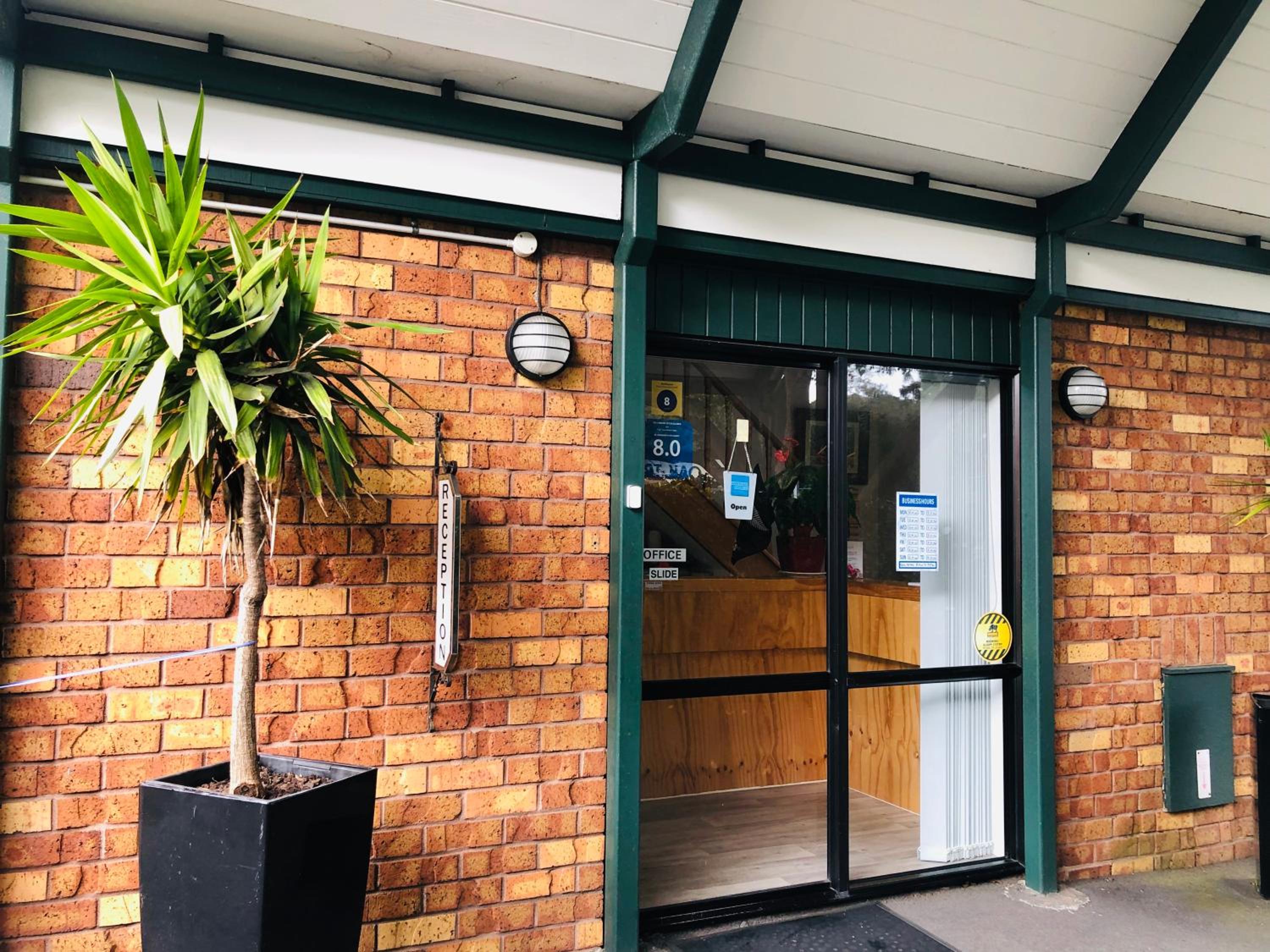 Tudor Court Motor Lodge — photo 53