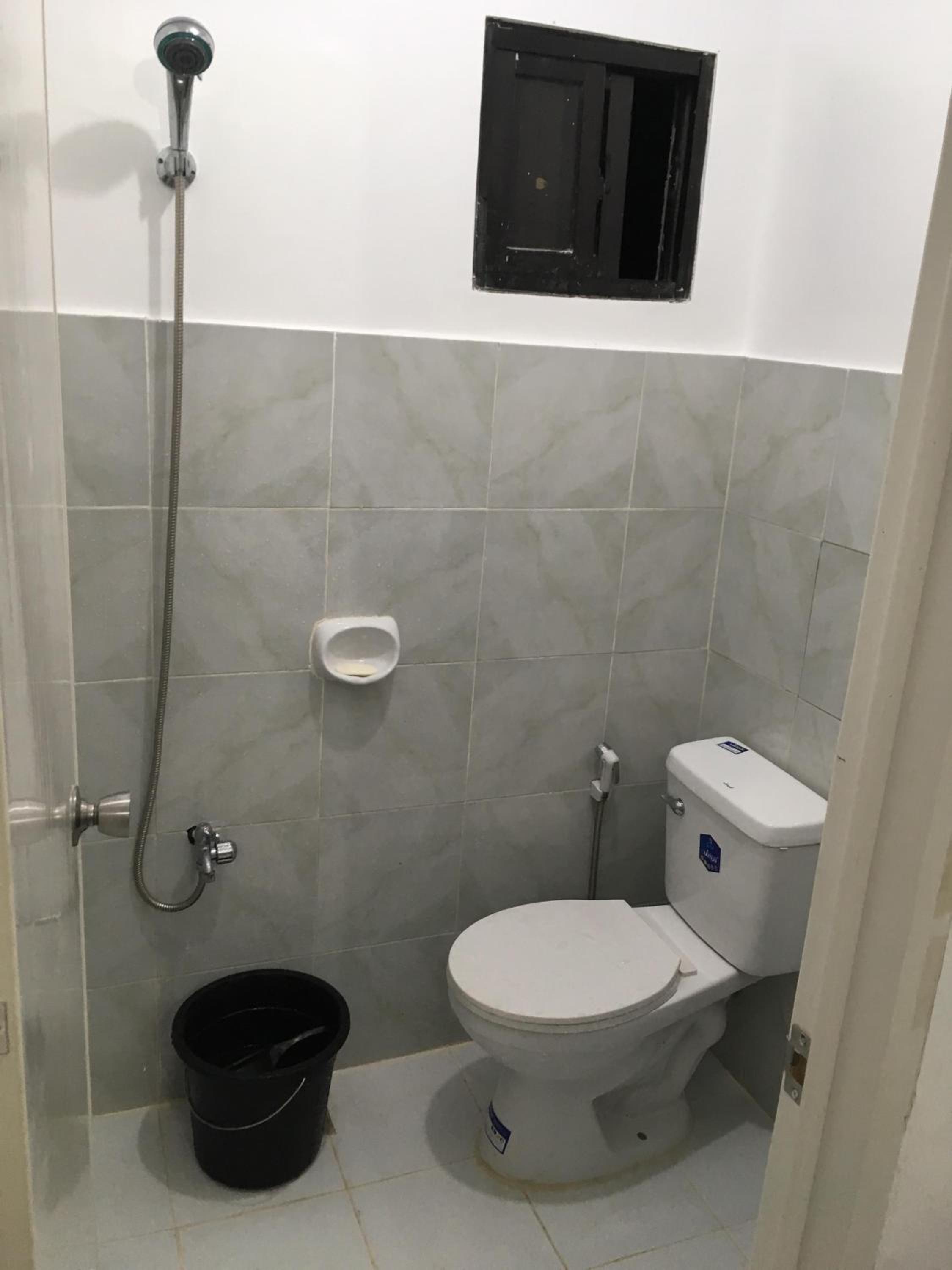 Silang Near Tagaytay Transient Rooms for Family view 5