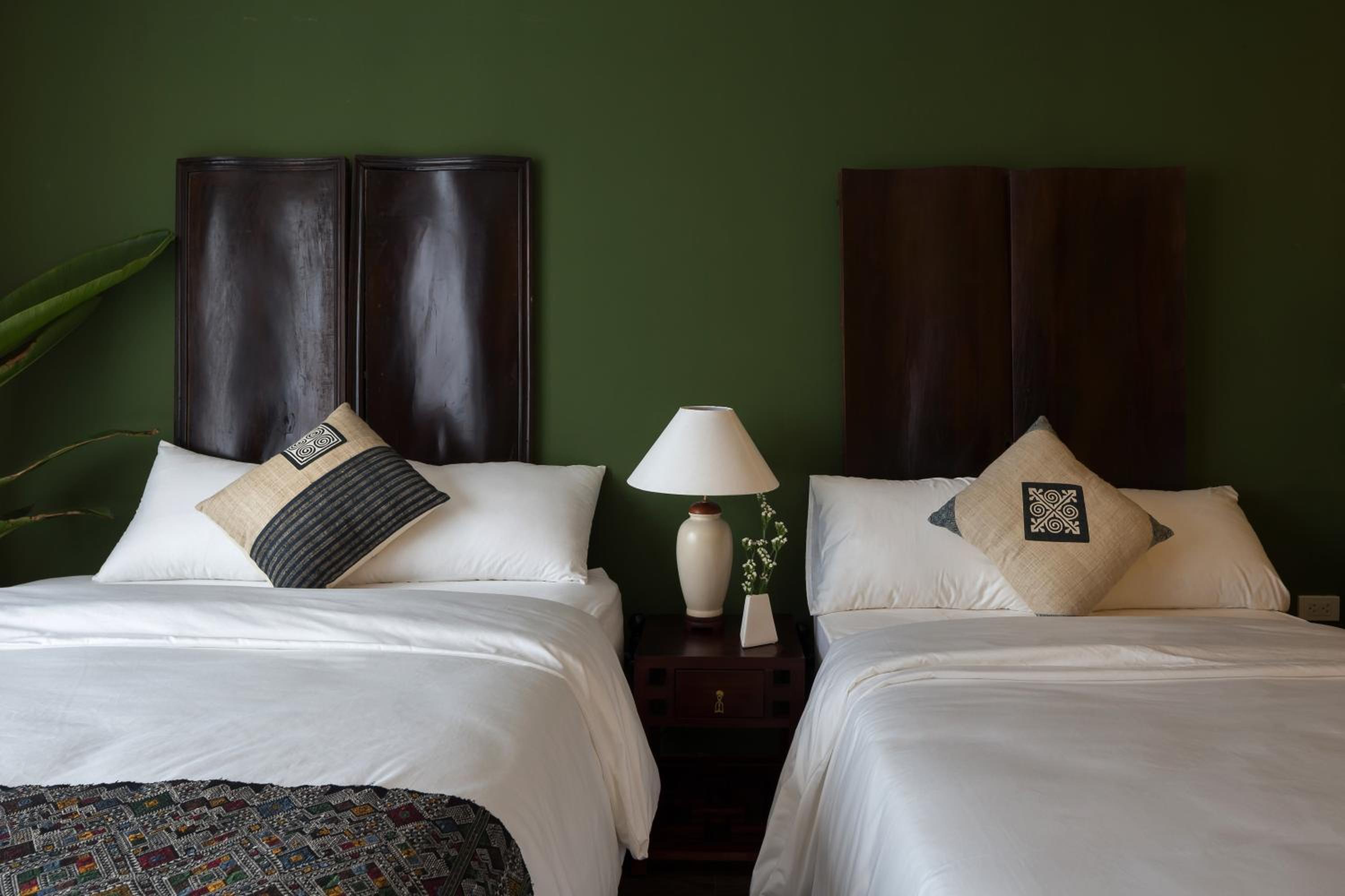 Centraltique Downtown - Bespoke Colonial House Near Hoan Kiem Lake