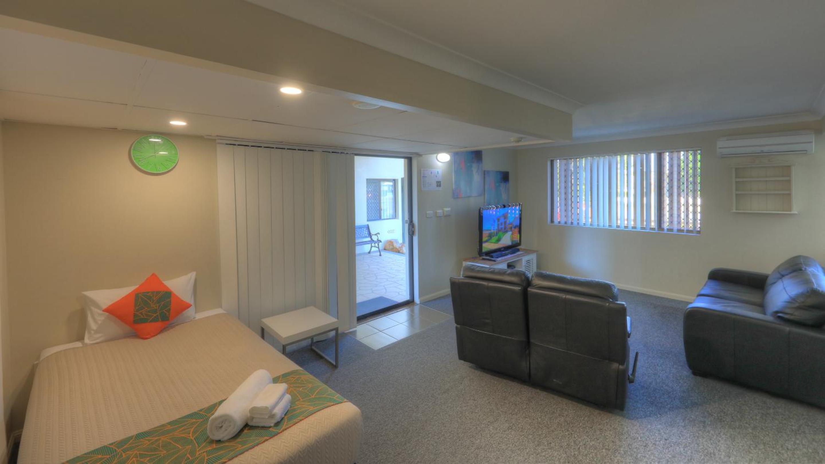 Bay Air Motel