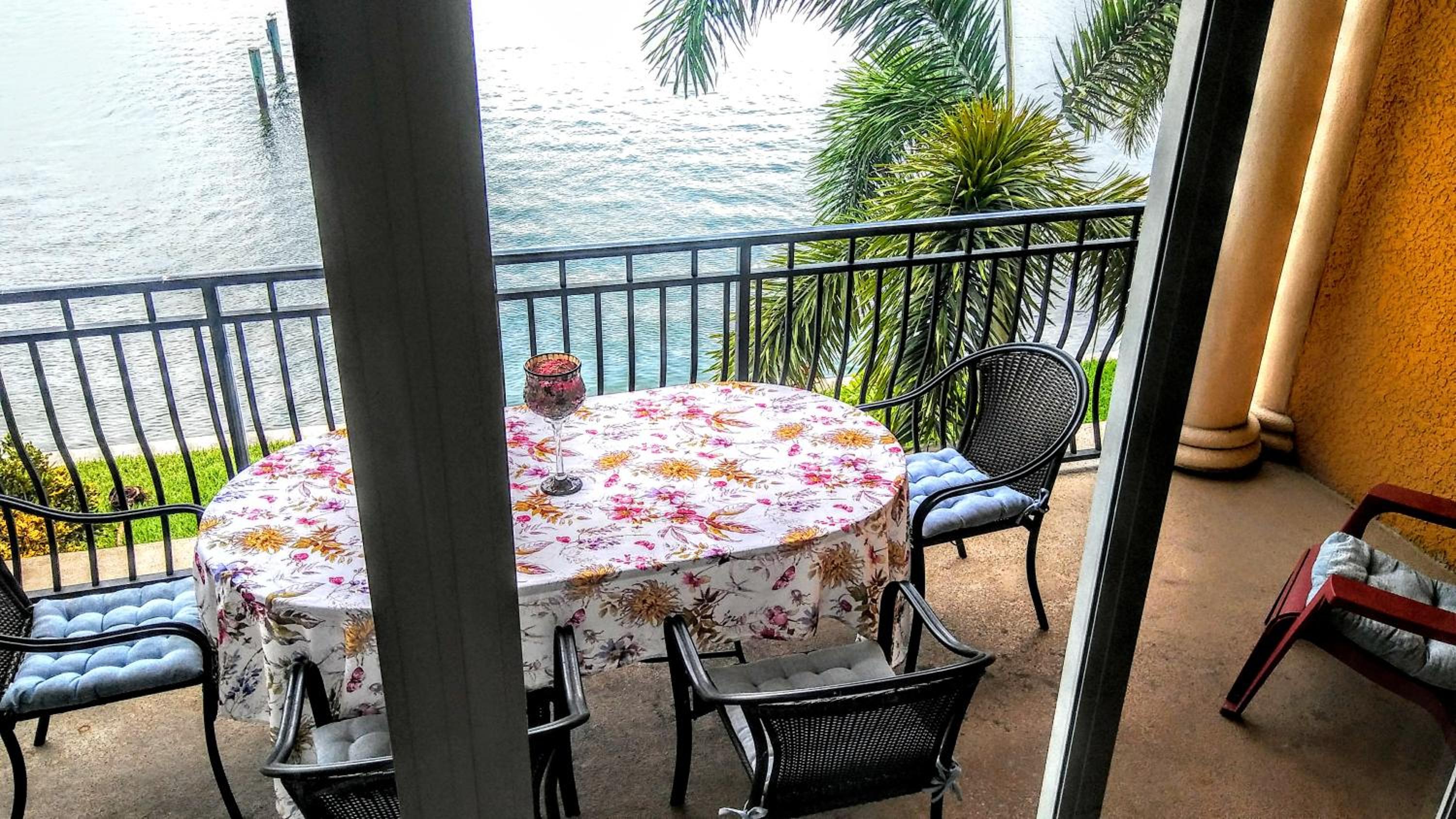 Beach and Bay MediterraneanTownhouse view 5